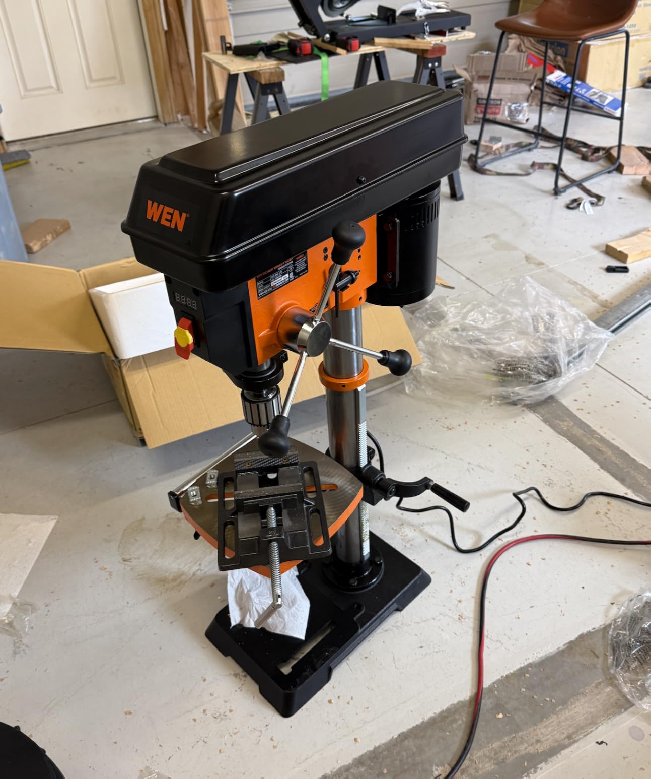 WEN 12-Inch Benchtop Drill Press, 6.2-Amp Variable Speed Motor with Cast Iron Construction, Laser and LED Work Light (DP1263V) customer photo 1