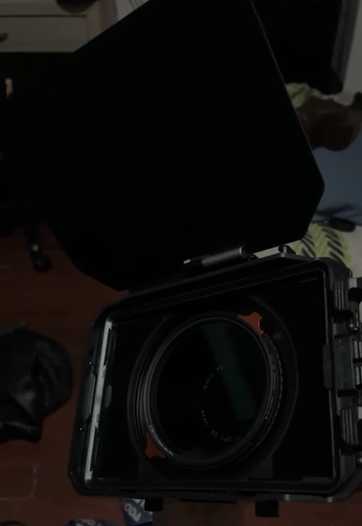 K&F CONCEPT Matte Box with Carbon Fiber Top Flag, with 5pcs Adapter Rings | DSLR Camera Matte Box with Carbon Fiber Top Flag, with 67/72/77/82/95mm Adapter Rings-FM702 customer photo 1