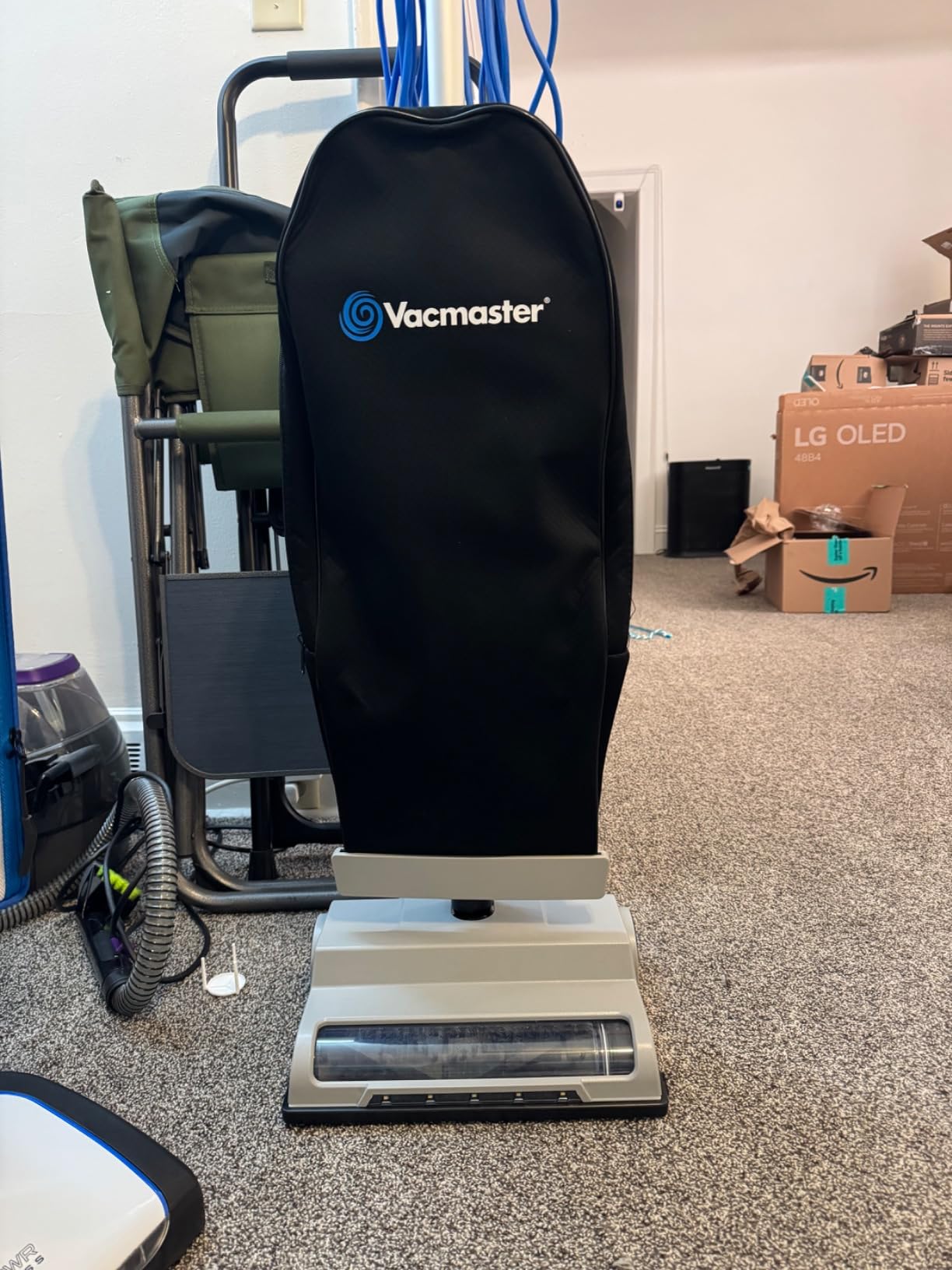 Vacmaster UB0402 Commercial Vacuum Cleaner Ultra-Lightweight 14L Capacity Bagged Upright Vac with LED Headlight and 2-Speed Setting Powerful Suction for Pets, Carpets & Hard Floor customer photo 1