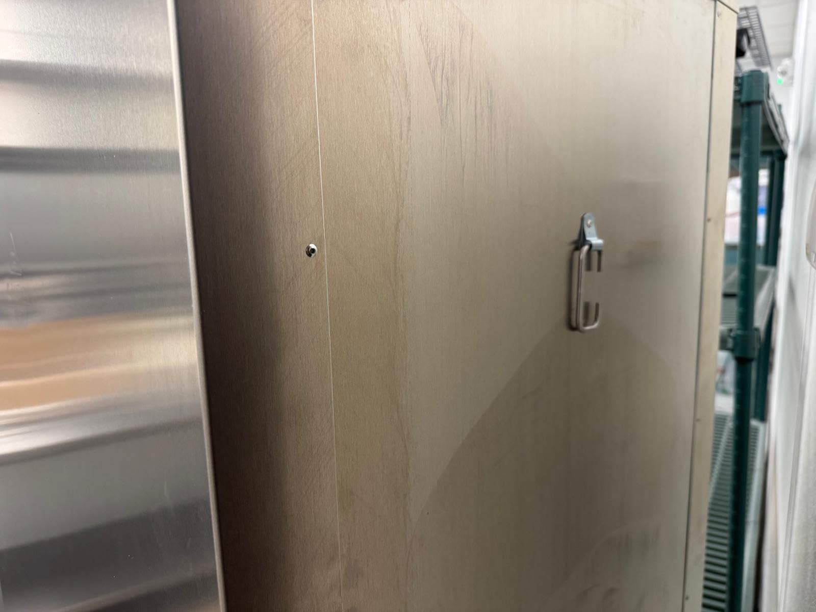 METRO C5E5-CFC-U C5 E-Series Hot Holding and Proofing Cabinet, Half Height Commercial Food Warmer, Full Length Clear Door, Universal Wire Slides, 2000W, 120V customer photo 2