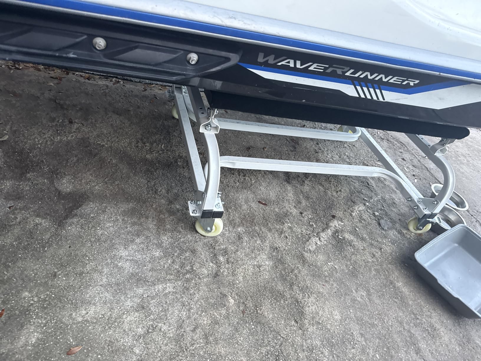 VEVOR Watercraft PWC Dolly, 1000 lbs Load Capacity, Jet Ski Stand PWC Cart for Moving Watercraft, Adjustable Bunks with 4 Casters & 2 Brakes, Heavy-Duty Jet Ski Cart for Kayaks, Jet Skis, Speedboats customer photo 2
