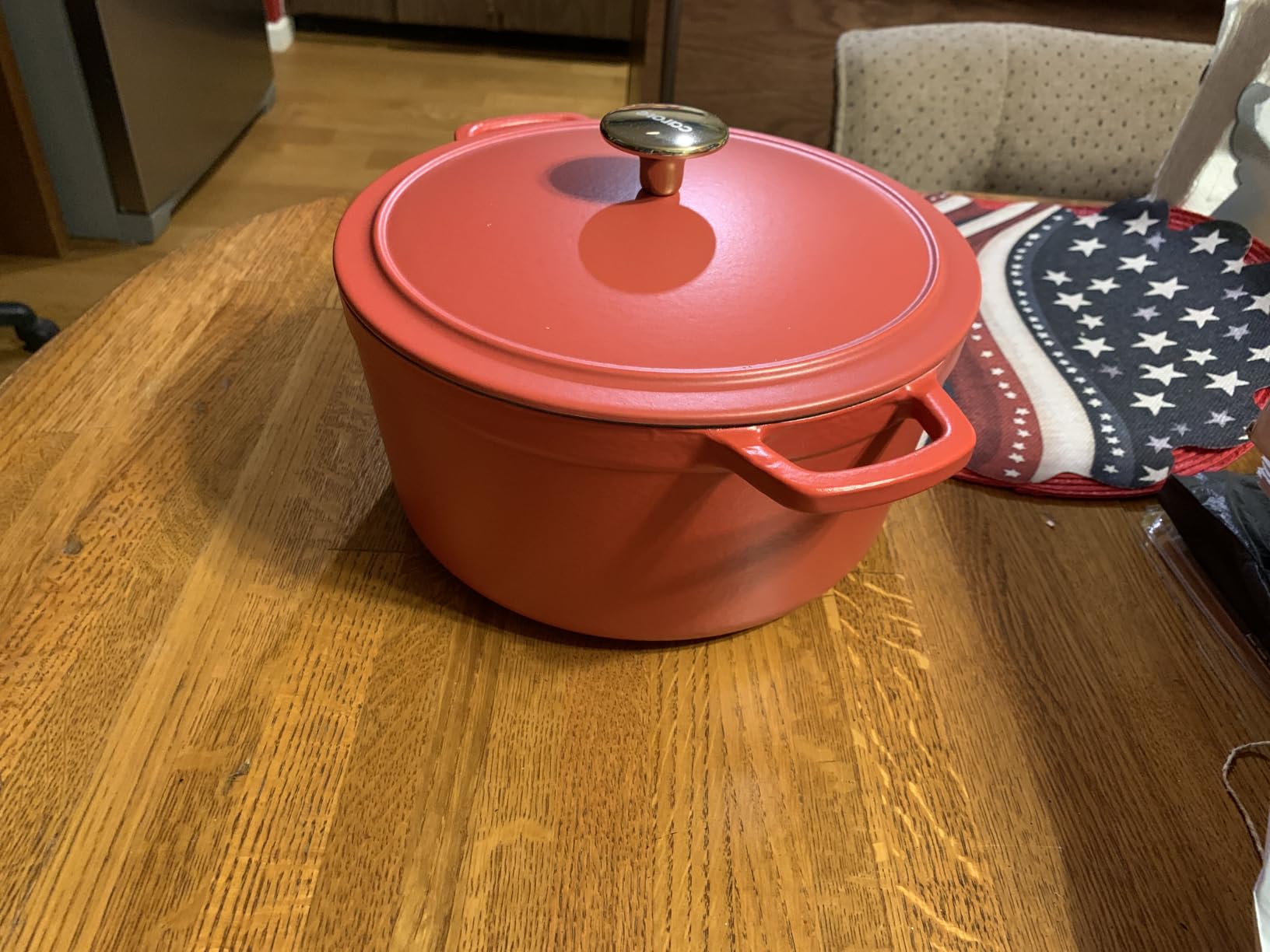 CAROTE 5QT Enameled Cast Iron Dutch Oven Pot with Lid, Heavy-Duty Dutch Oven for Sourdough Bread Baking, Braising, Stews, Roasting, Healthy & Non-Toxic, Dual Handles, All Stovetop Compatible, Oven Safe up to 500° F, Red customer photo 1