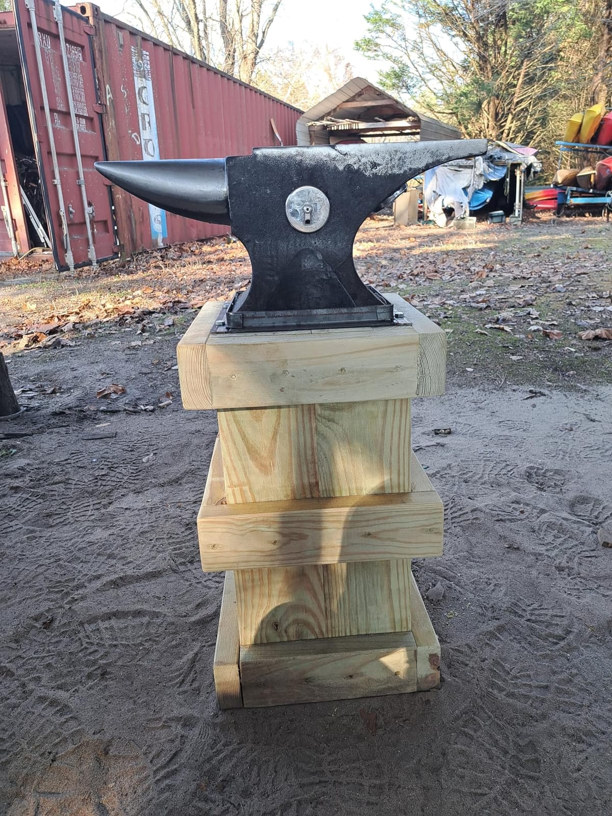 110Lbs Cast Steel Anvil, Single Horn Anvil, High Hardness Round Horn Anvil Blacksmith with Large Countertop and Stable Base, Metalsmith Tool for Bending and Shaping, Black customer photo 1