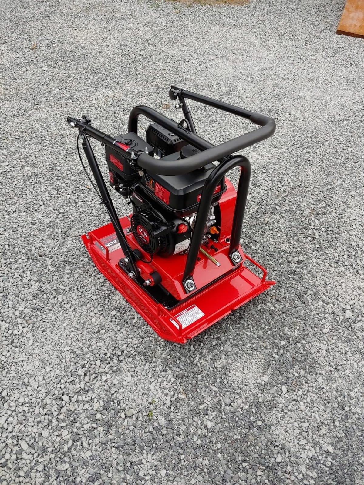 WEN 6.5HP 196cc Plate Compactor with Wheels and 3350-Pound Compaction Force (56096) customer photo 1