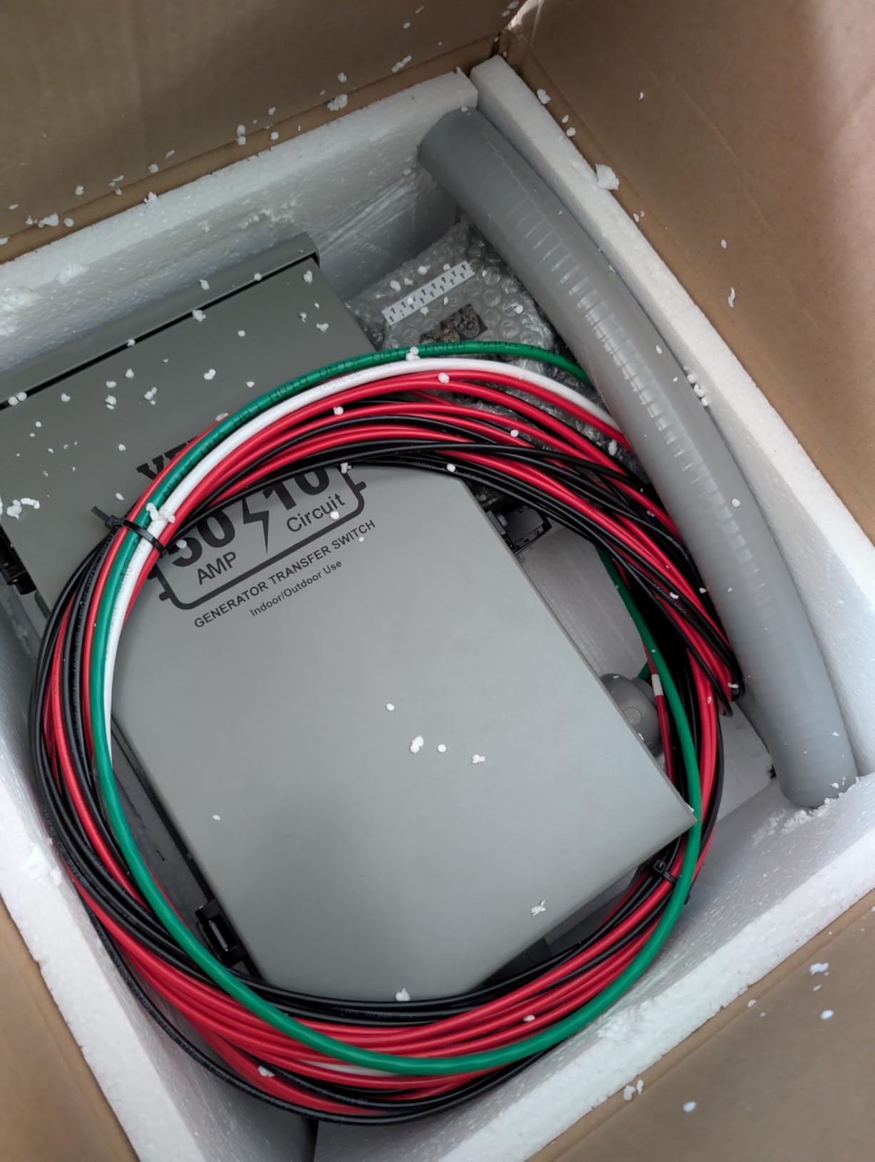 VEVOR Manual Transfer, 50-Amp 10-Circuit, Prewired Generator Transfer Kit with CS6375 Plug Power Inlet Box, Double-Throw, NEMA 3R, Mechanical Watt Meter, for 12500W Generators customer photo 1