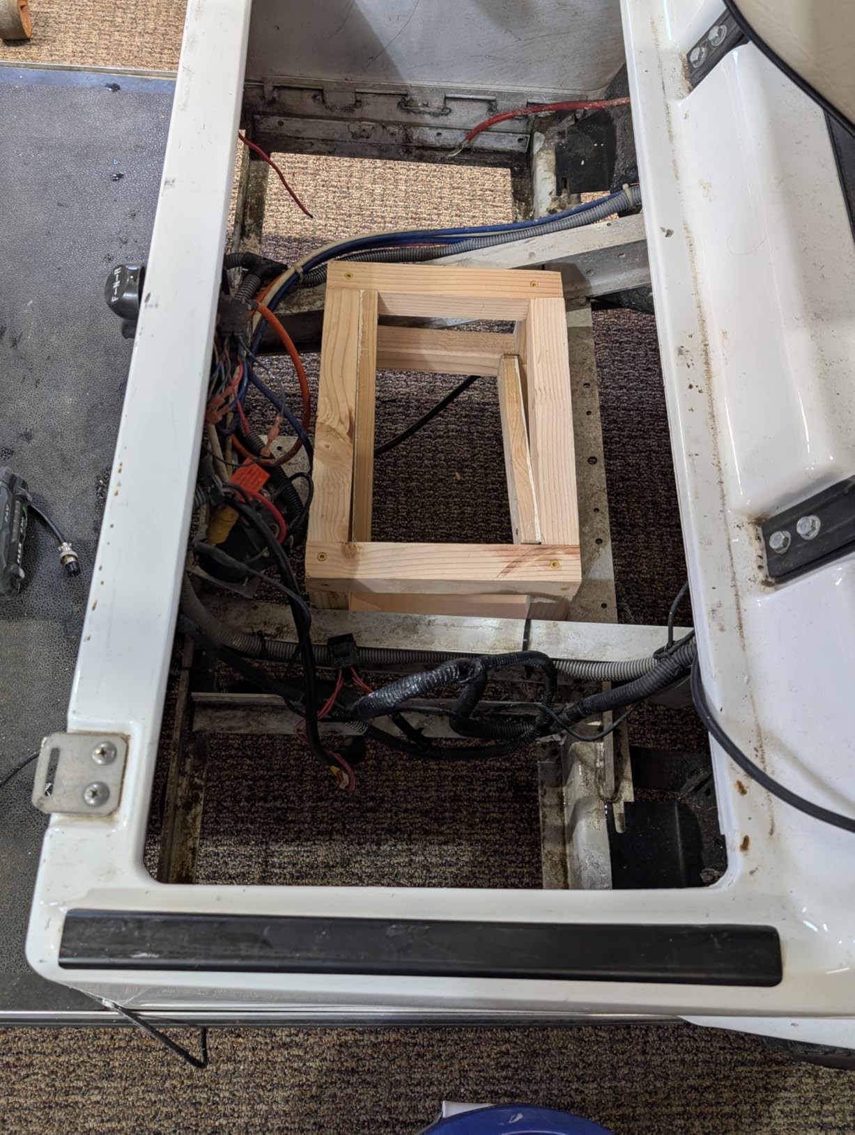 TEMGO 48V (51.2V) 100Ah LiFePO4 Lithium Golf Cart Battery | 200A Smart BMS, Max 10.24kW Output, Bluetooth APP, LCD Screen, 58.4V 18A Charger customer photo 2