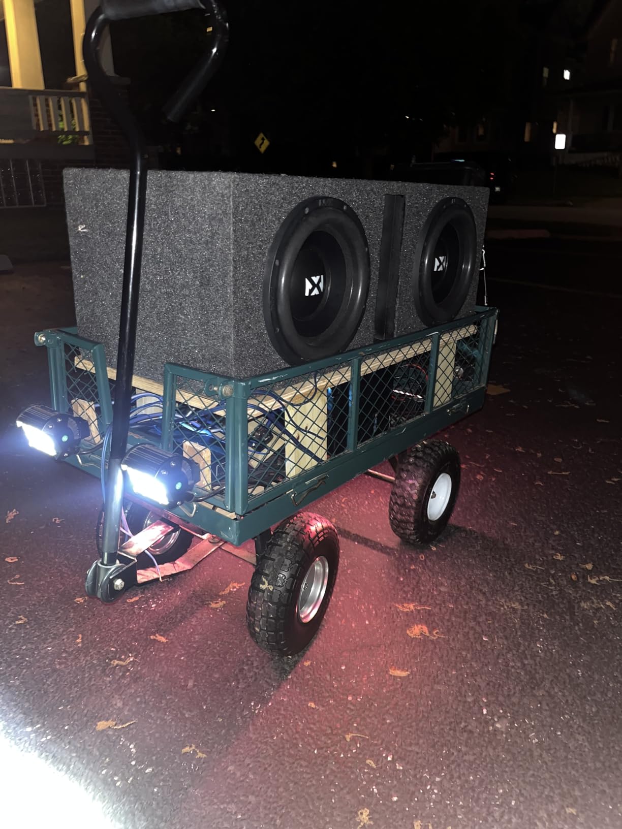 12V 200Ah LiFePO4 Lithium Battery 200A BMS,15000 Deep Cycle battery customer photo 2