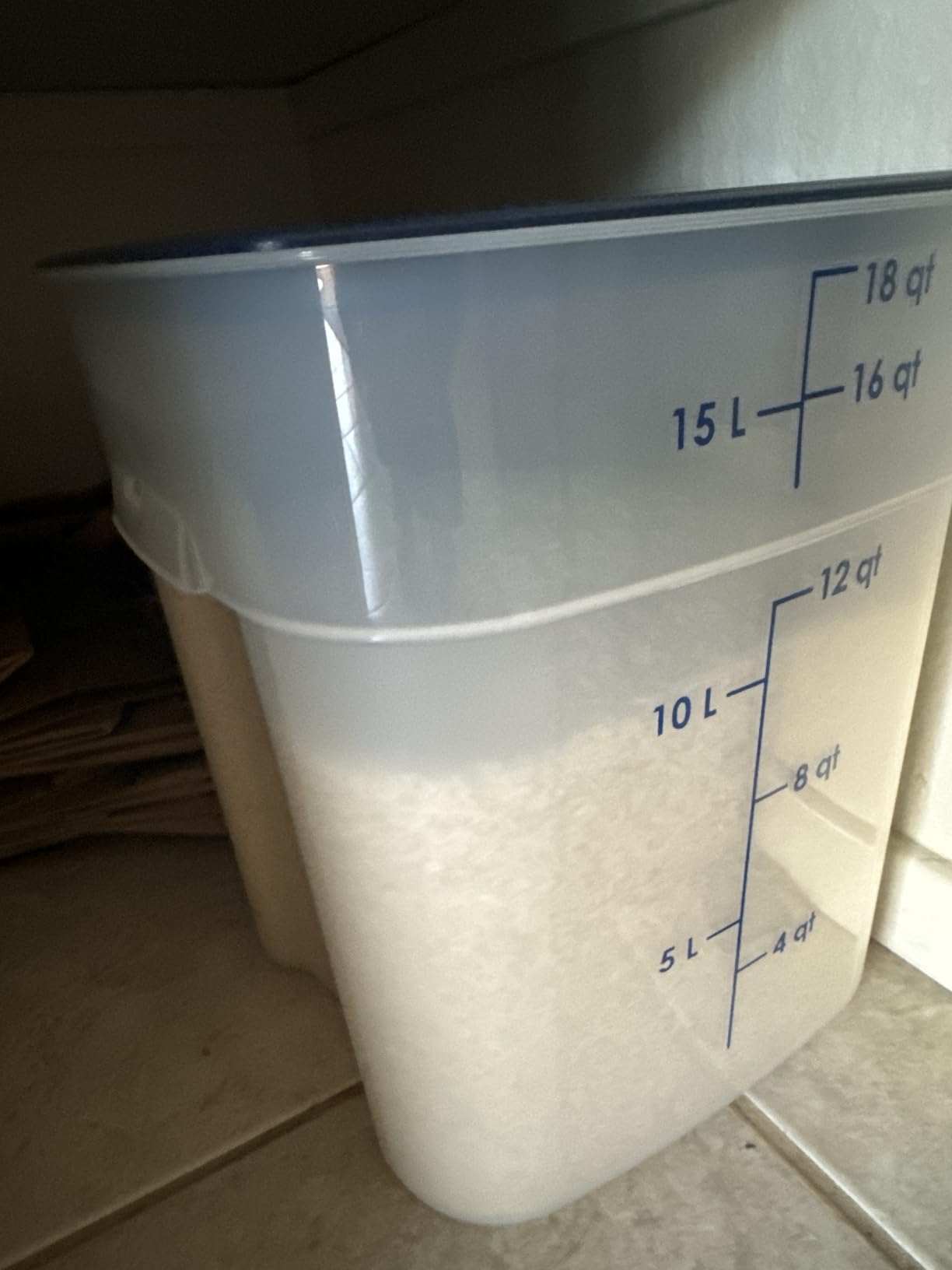 Cambro FreshPro 12 Quart (QT) Food Storage Container with Lid (Restaurant Grade) - for Food Prep, Commercial Kitchen, Pet and Dog Food Container (Translucent) customer photo 2