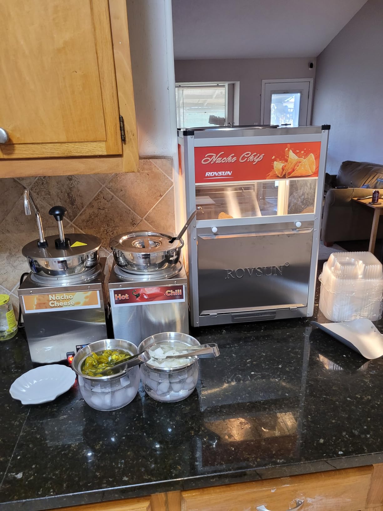 ROVSUN Nacho Machine Food Warmer, Nacho Chip Warmer Countertop Display Case with Warming Light, Glass Door, Scoop for Nacho Chips Peanuts Popcorn Stainless Steel customer photo 1
