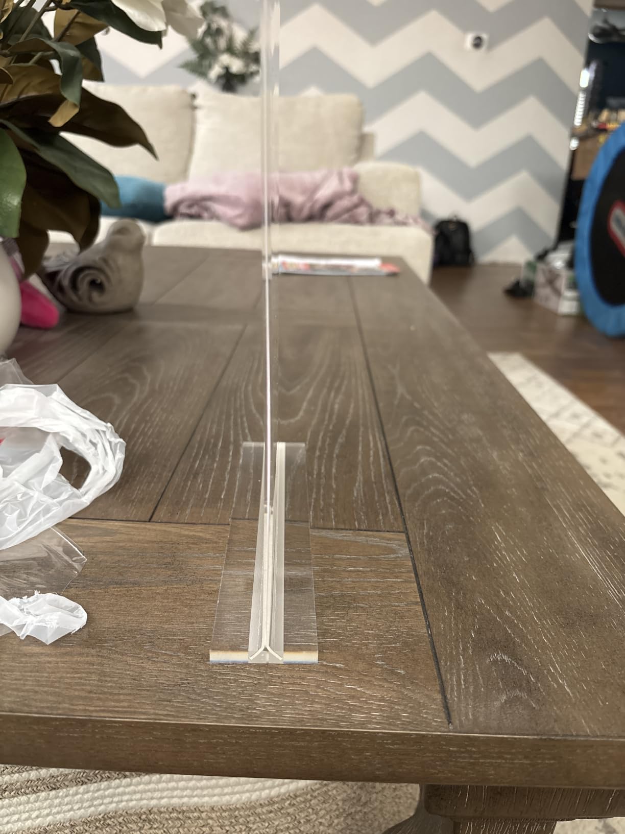 xydstay 8.5x11 Acrylic Sign Holder, Clear Table Display Stand, 2 Pack | Vertical T Shape Plastic Menu Holder with Double-Sided Display, Ideal for Restaurants, Offices, Schools, Stores and table numbers customer photo 1