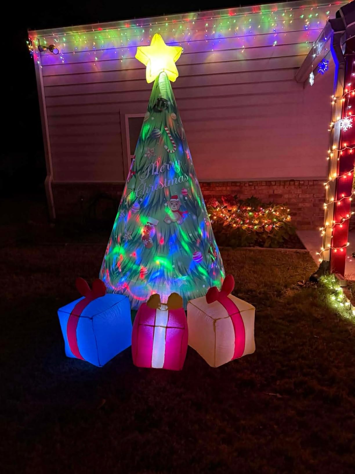 6.2FT H Jumbo Christmas Inflatable Tree with Santa Claus and Polar Bear, Animated Blow up Christmas Inflatable Tree with Santa & Bear Build-in LED Lights Indoor Outdoor Yard Decors customer photo 1