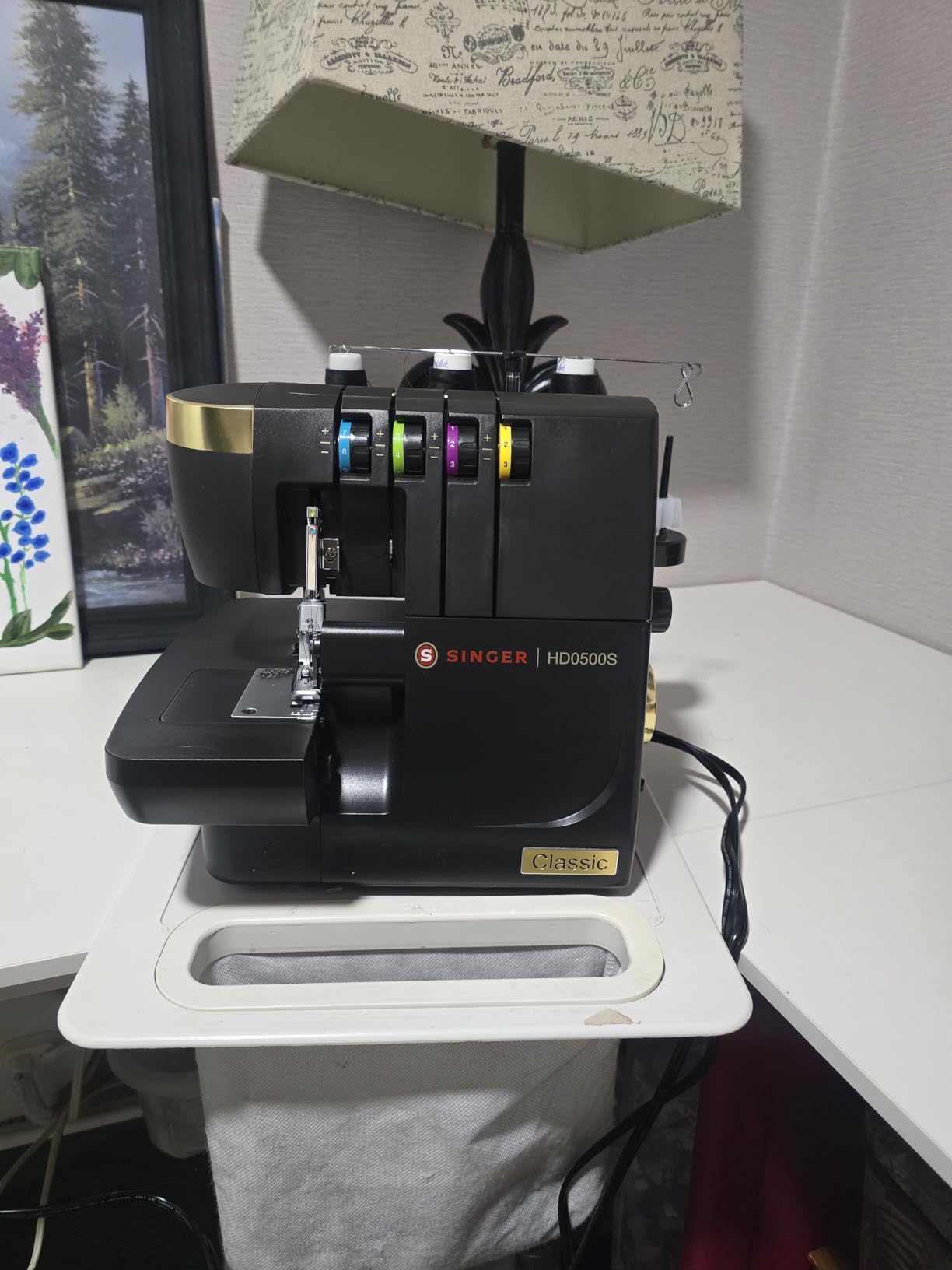 SINGER HD0500S Heavy Duty Serger Overlock Machine, 2-3-4 Thread, Black | Accessories, 6 stitches, 1300 stitches/min, LED light, free arm, adjustable differential feed, metal frame, for home decor customer photo 2