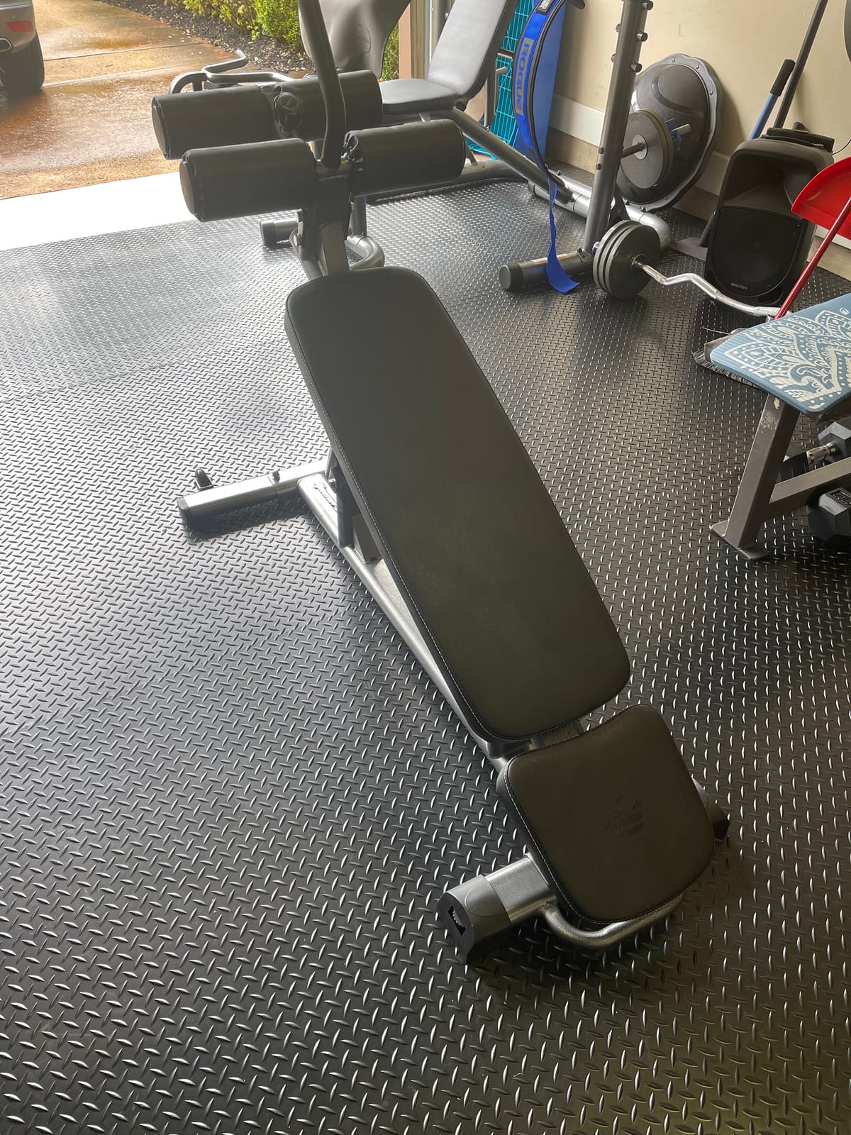 Finer Form Sit Up Bench with Reverse Crunch Handle for Ab Bench Exercises - Abdominal Exercise Equipment with 3 Adjustable Height Settings customer photo 2