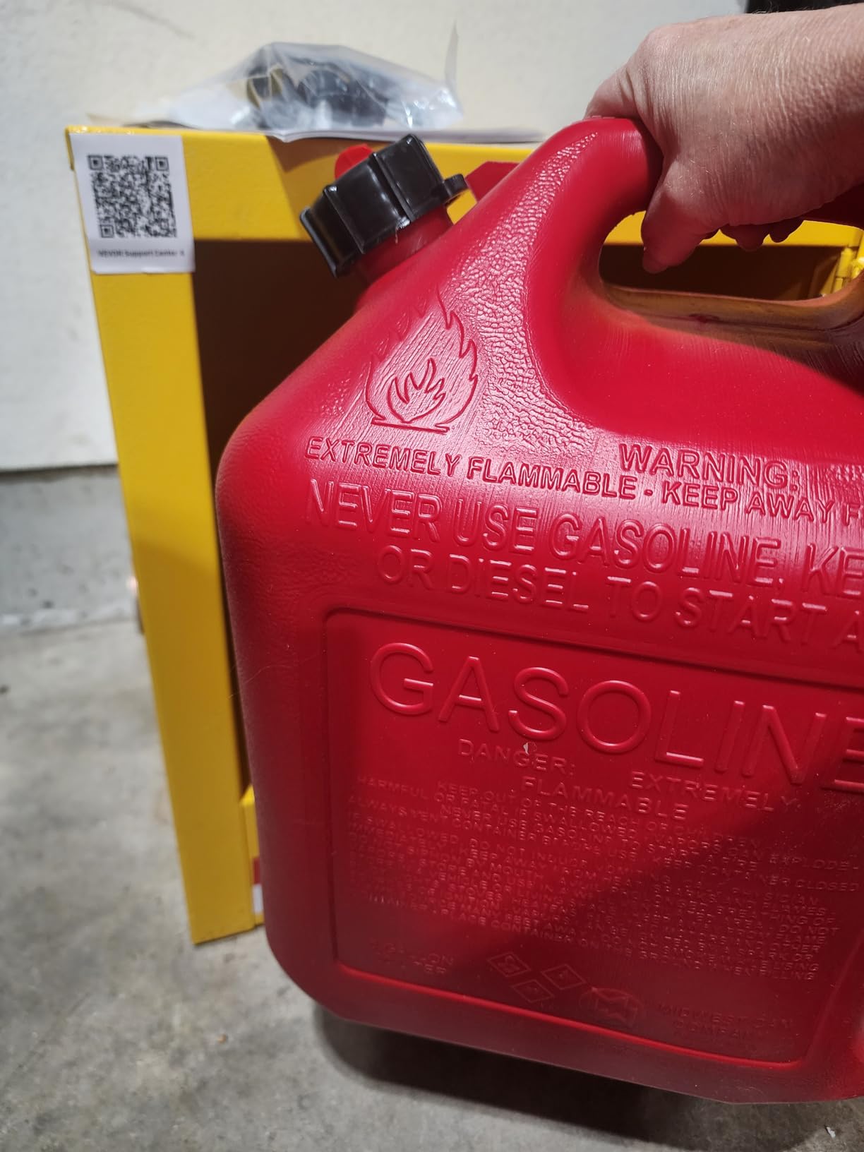 VEVOR Flammable Cabinet 17