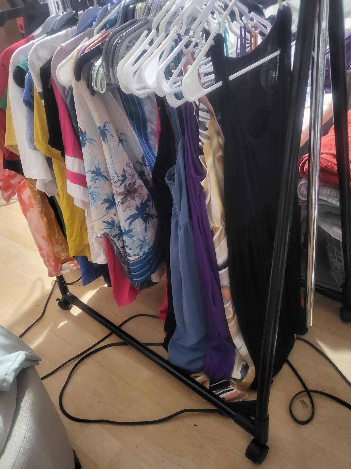 Whitmor Folding Garment Rack - Rolling Clothes Hanger - Adjustable Height - Black customer photo 2