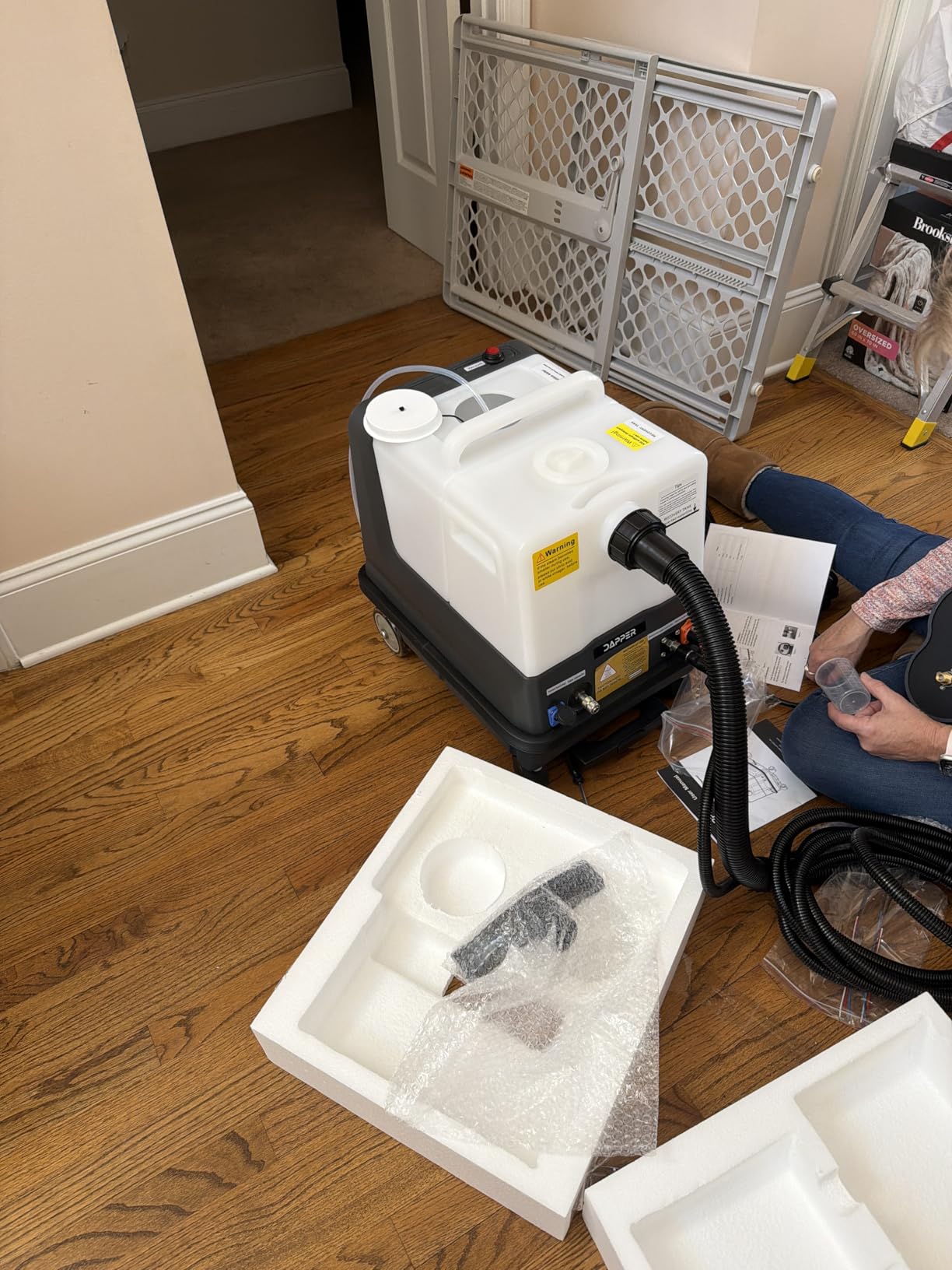 Dapper Commercial Carpet and Upholstery Extractor Cleaning Machine with Steam, Spray-Vacuum, & Mite Remover. 2.5 Gal Tank - Designed for Deep Cleaning. Dual Separate Circuit Power Cords customer photo 1