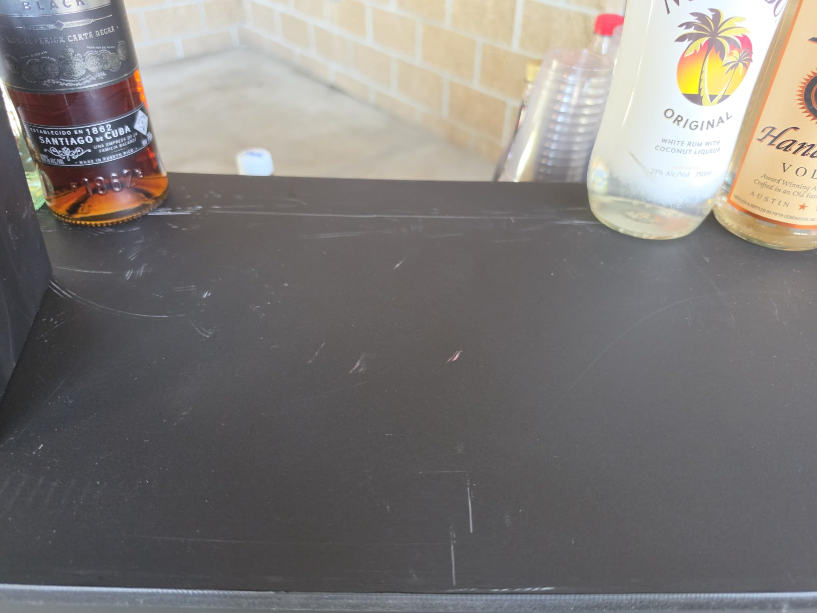 Elite Heavy-Duty Portable Bar Table - White or Black customer photo 2