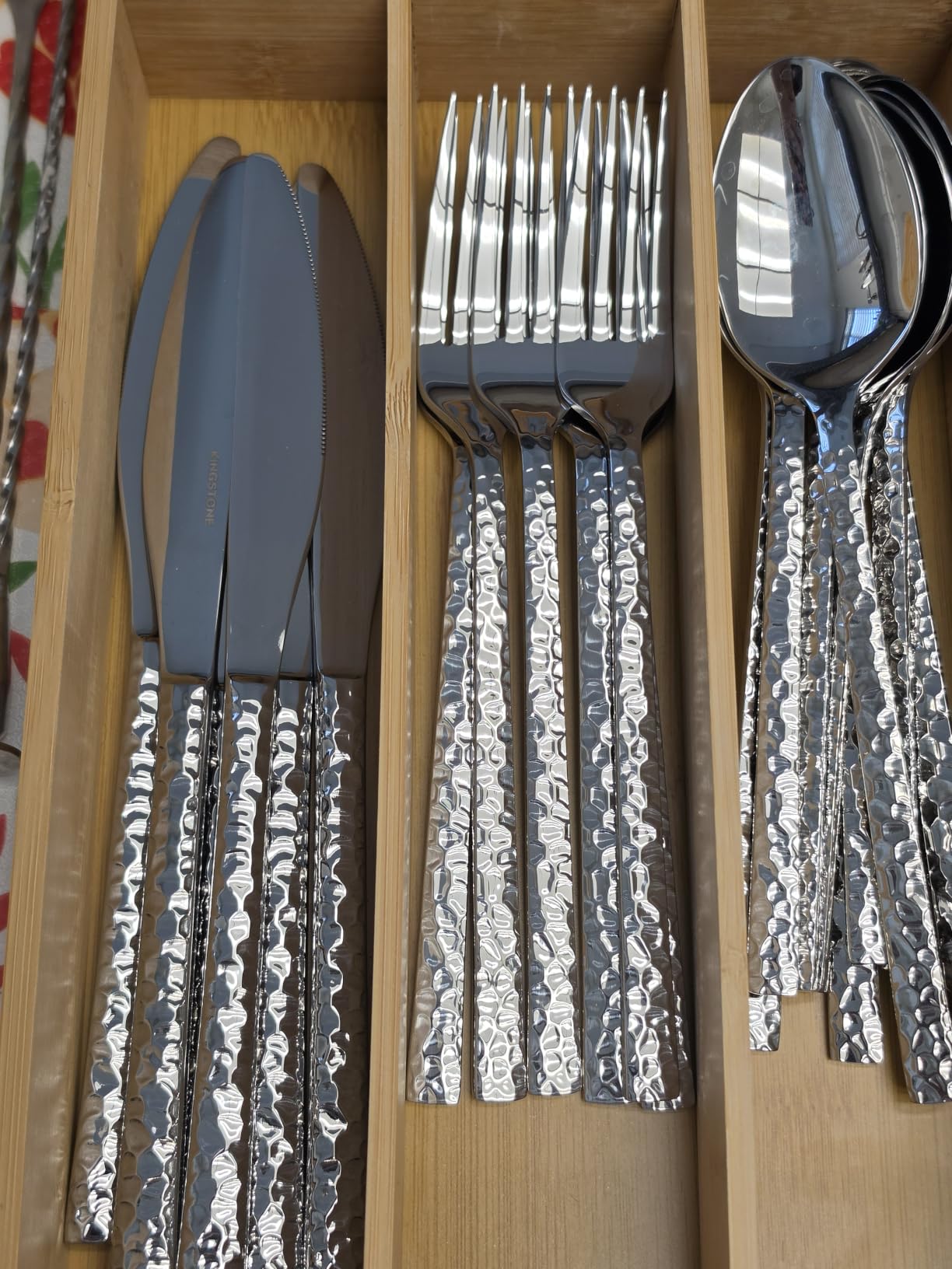 65 Piece Silverware Set with Serving Utensils, 18/10 Stainless Steel | KINGSTONE Hammered Flatware Set, Mirror Polished Knives Forks Spoon Utensils, Cutlery Set for Party, Wedding, Dishwasher Safe customer photo 1