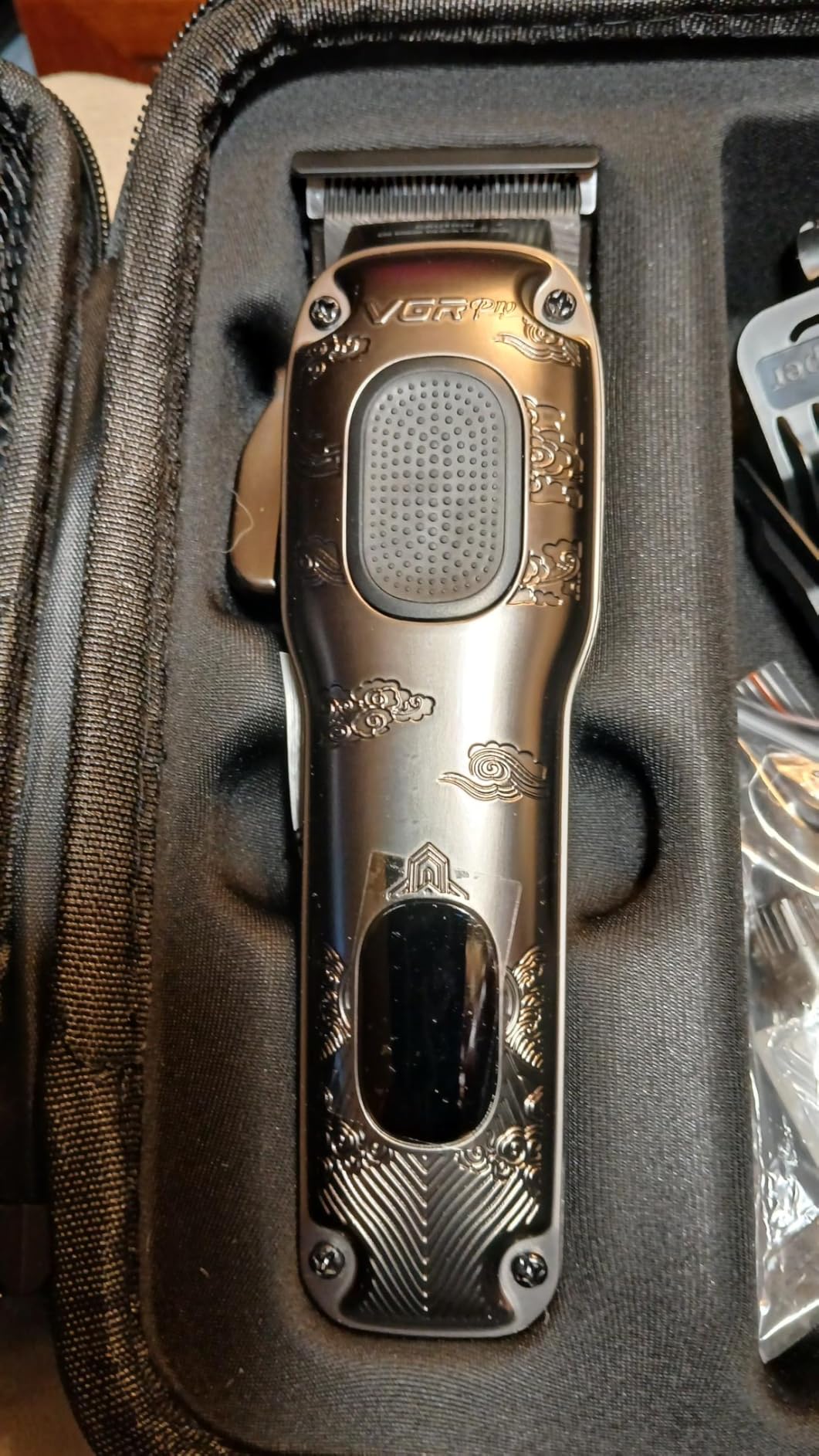 VGRPRO Hair Clippers for Men Professional, Cordless & Corded Barber Clippers for Hair Cutting with Package Case, Electric Grooming Kit for Home & Barber Use, LED Battery Display (Golden) customer photo 1