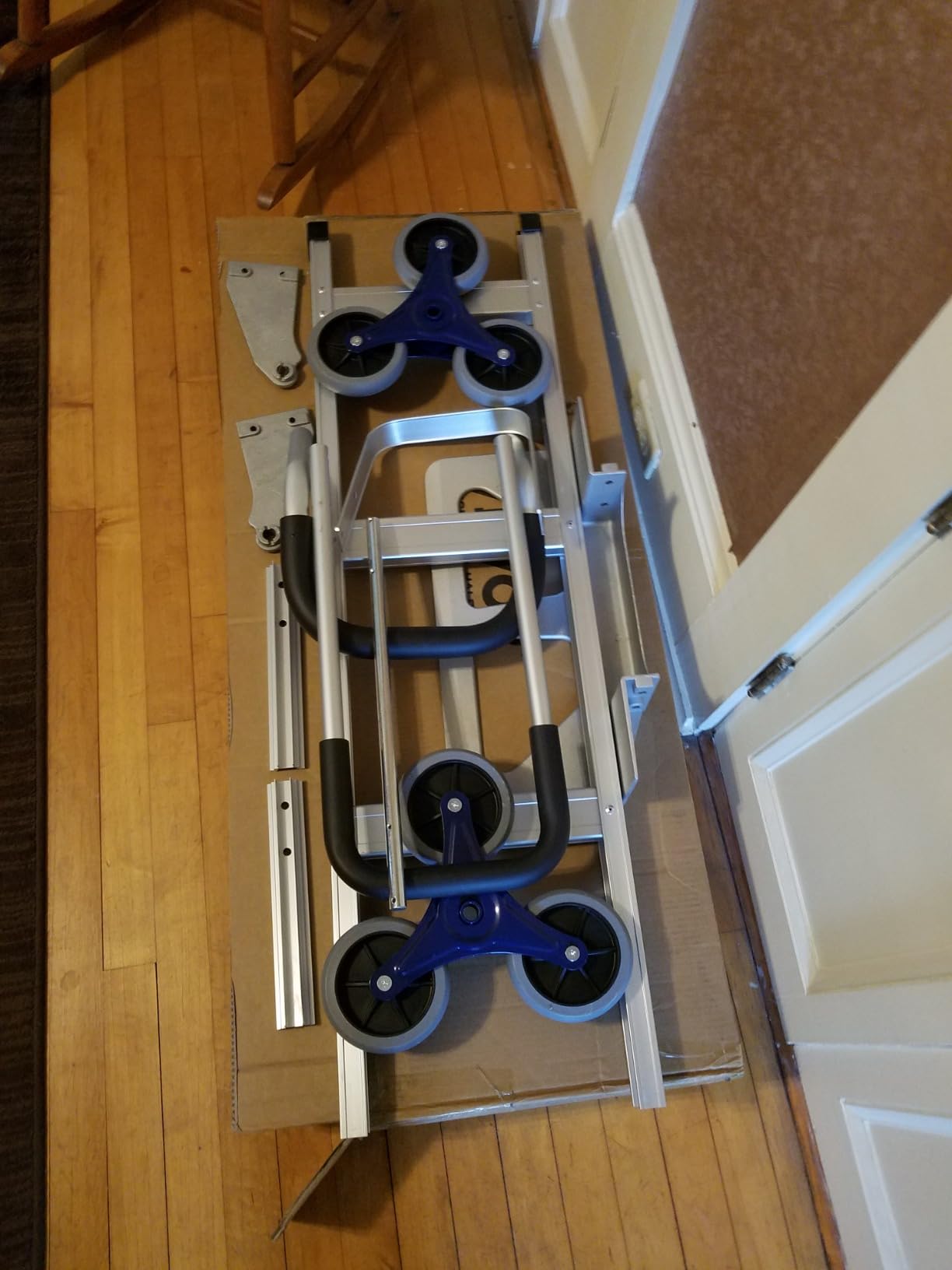 VEVOR Stair Climbing Dolly 460 lbs, Heavy-Duty Folding Trolley Cart for Stairs with Telescoping Handle, 6 Wheels & 2 Ropes, Stair Climber Dolly for Home, Groceries, Warehouse customer photo 2