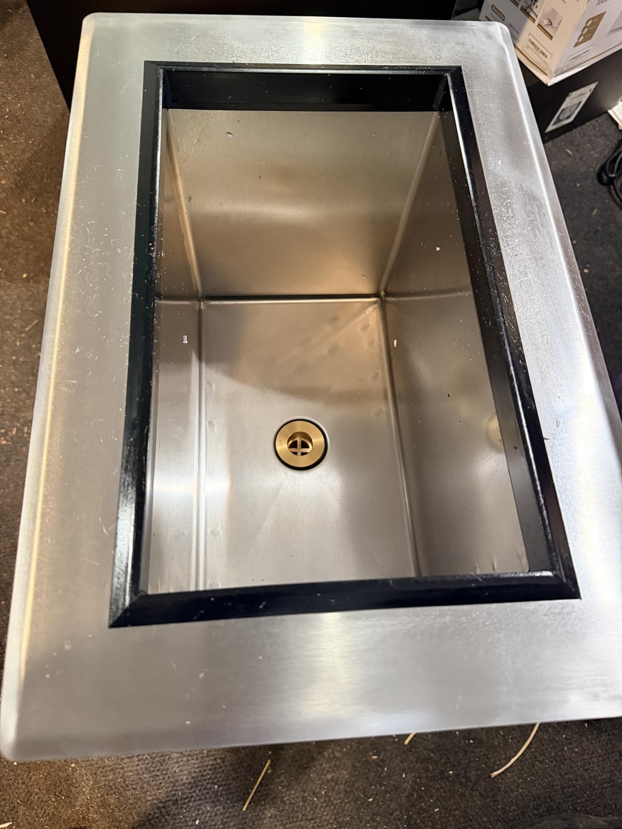 HARDURA Drop-in Stainless Steel Ice Bin, Commercial Insulated Ice Chest with Sliding Cover for Storing Ice Cold Wine Beer customer photo 2