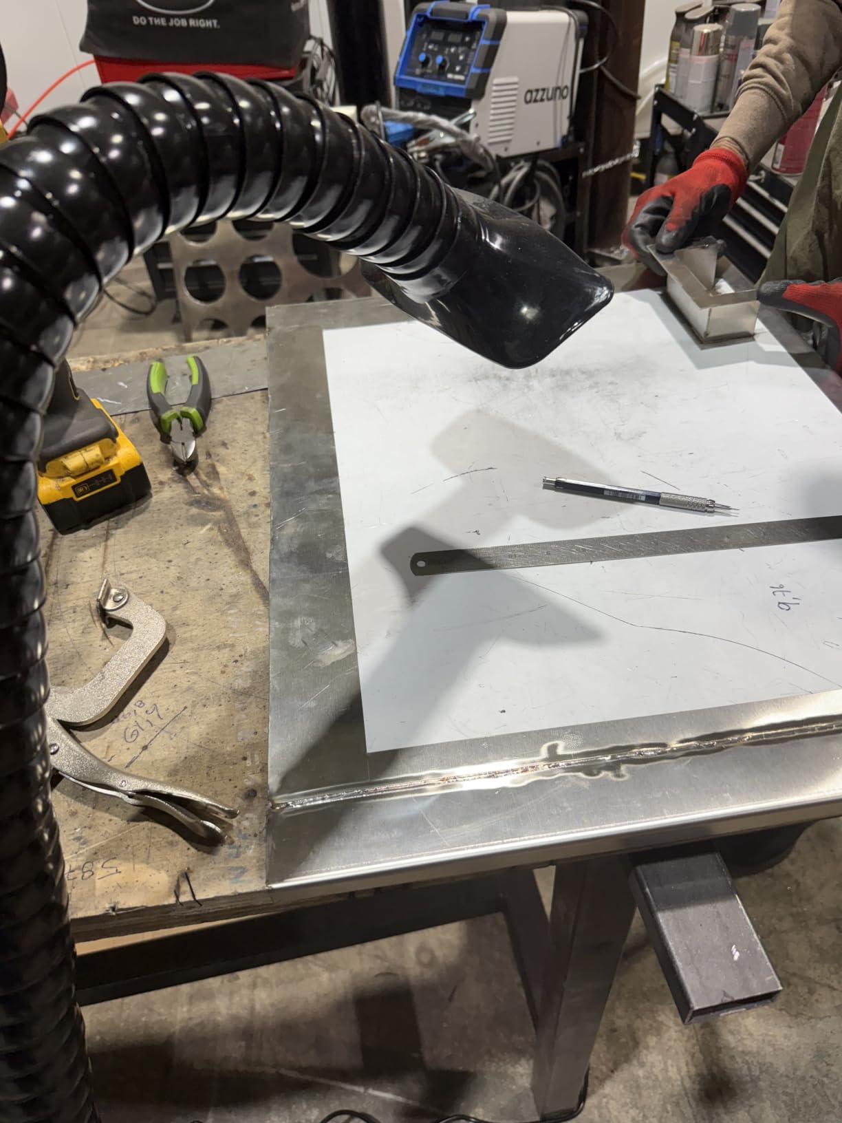Solder Fume Extractor - 180W 320m3/h, Thickened Pre-Filters, Soundproof Low-Noise Chamber, Exclusive Downward Exhaust, H13 HEPA & High-Iodine Carbon, Smoke Absorber for Soldering, Laser, 3D Printer customer photo 2