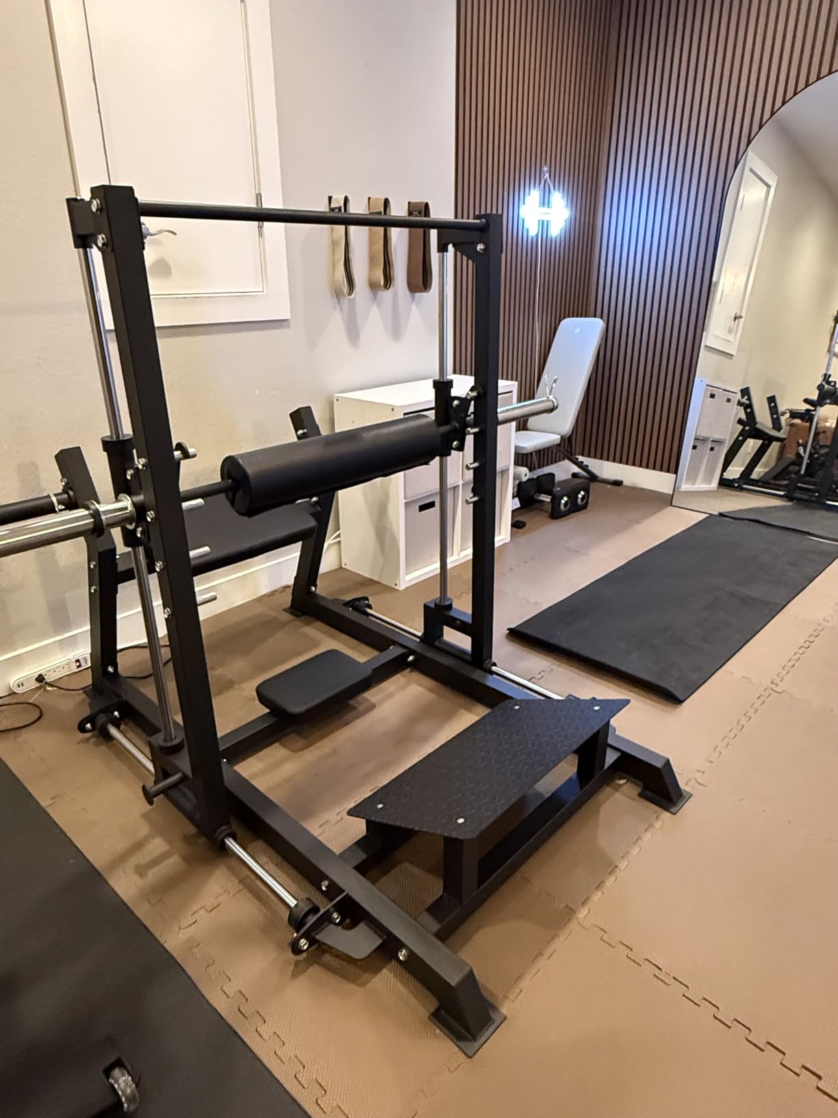 GarveeLife Hip Thrust Machine 770 LBS, Heavy Duty Plate Loaded Glute Bridge Machine with Band Peg & Weight Holder, Butt Exercise Workout Equipment for Home Gym Glute Building customer photo 1