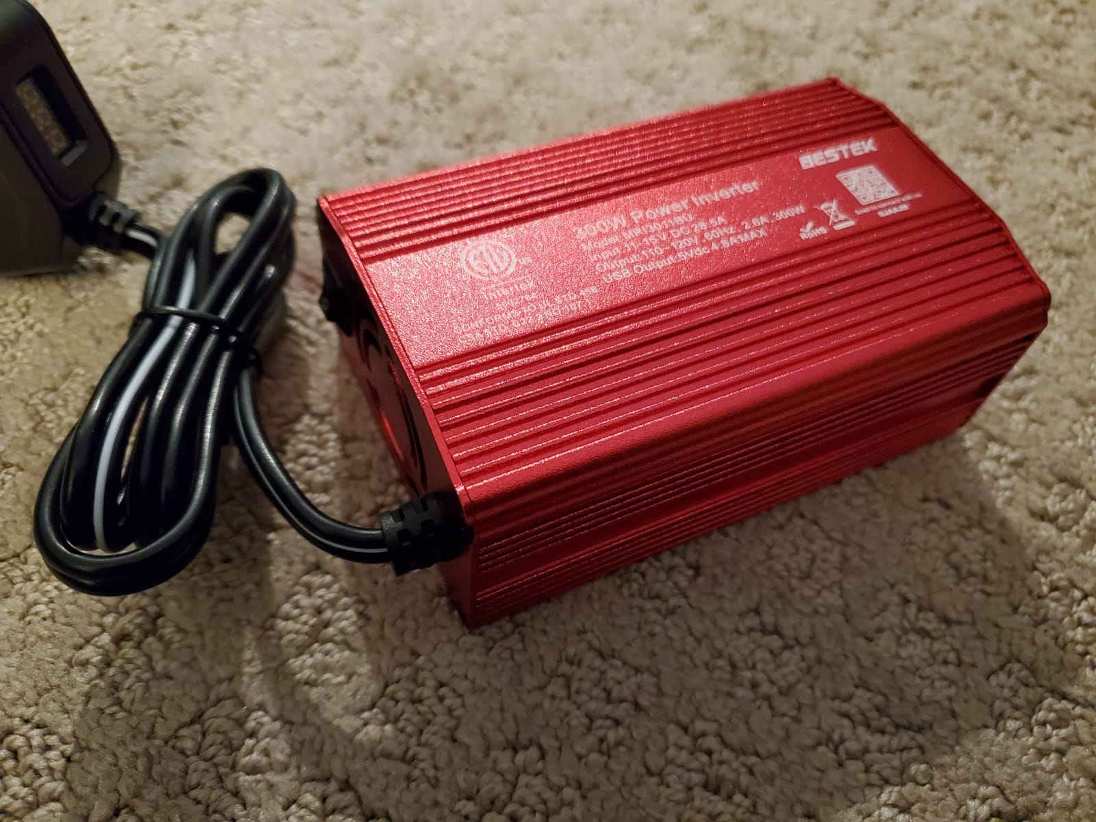BESTEK 2000 Watt Pure Sine Wave Power Inverter 12V DC to 110V/120V AC Converter for Home, RV, Truck, Off-Grid Solar Power 3 AC Outlets Car Inverter with One 2 USB Port Type-C with Remote Control customer photo 1