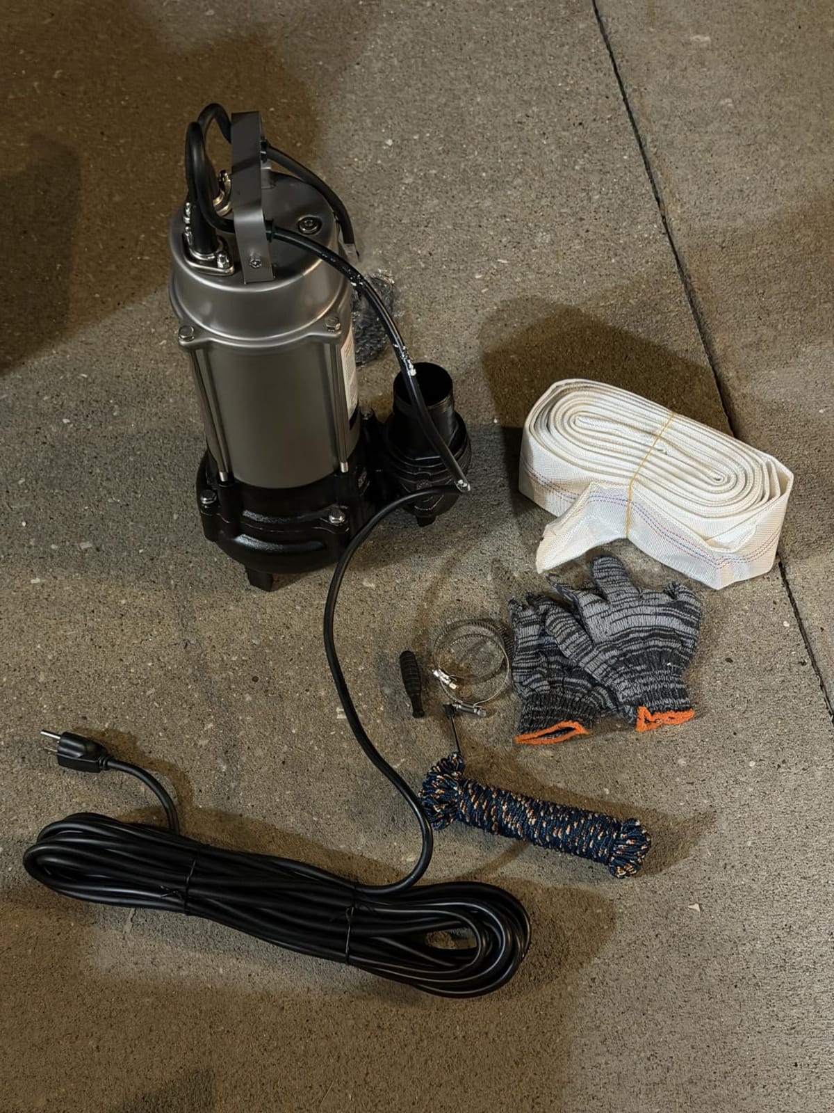 1HP Submersible Sewage Grinder Pump, Stainless Steel Housing, 2