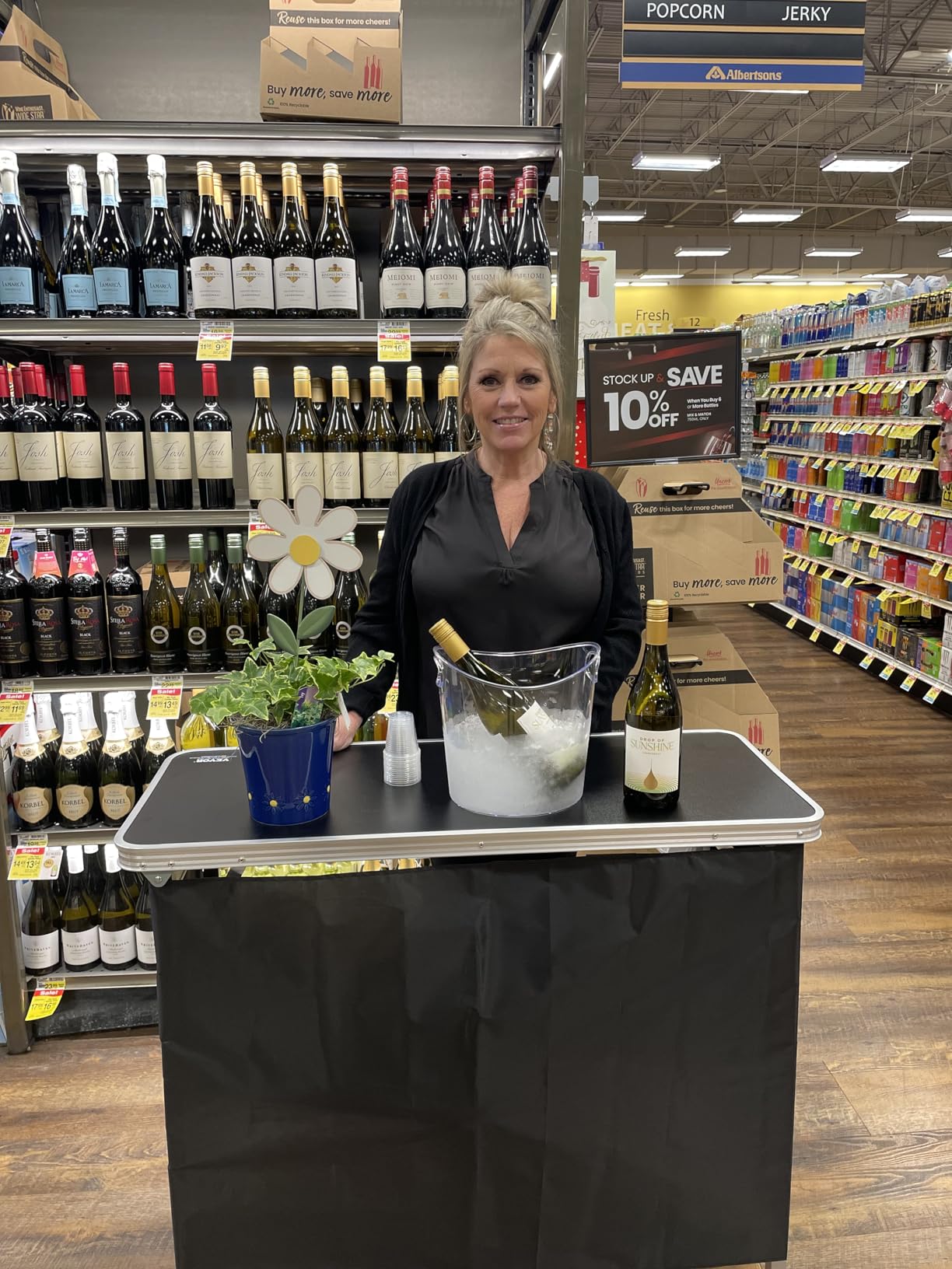 VEVOR Folding Portable Bar Table, 2 pcs, 38.6 x 15.2 x 34.3 in, with Carry Bag, Storage Shelf, Detachable Skirt, Quick and Easy Setup, Foldable Mobile Bartending Station for Events, Party, Tradeshow customer photo 1
