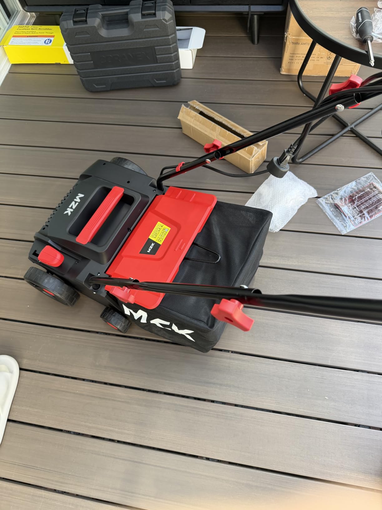 MZK 13-Inch Electric Dethatcher Scarifier, 13-Amp Lawn Tool (RED) customer photo 1