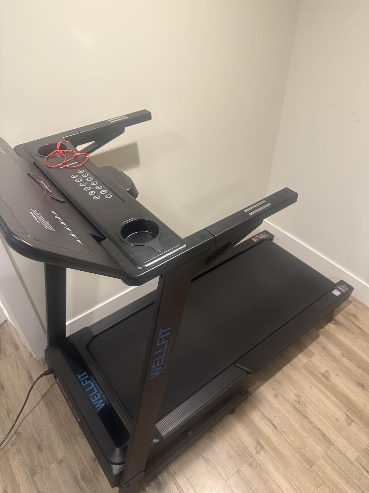 Treadmill with 15% Auto Incline, Foldable Heavy Duty Treadmill | 5.0HP, 10 MPH, 500 lbs Capacity, 20'' x 50'' Running Area Treadmills with Pulse Sensor, Bluetooth Player & Large LED Display customer photo 2