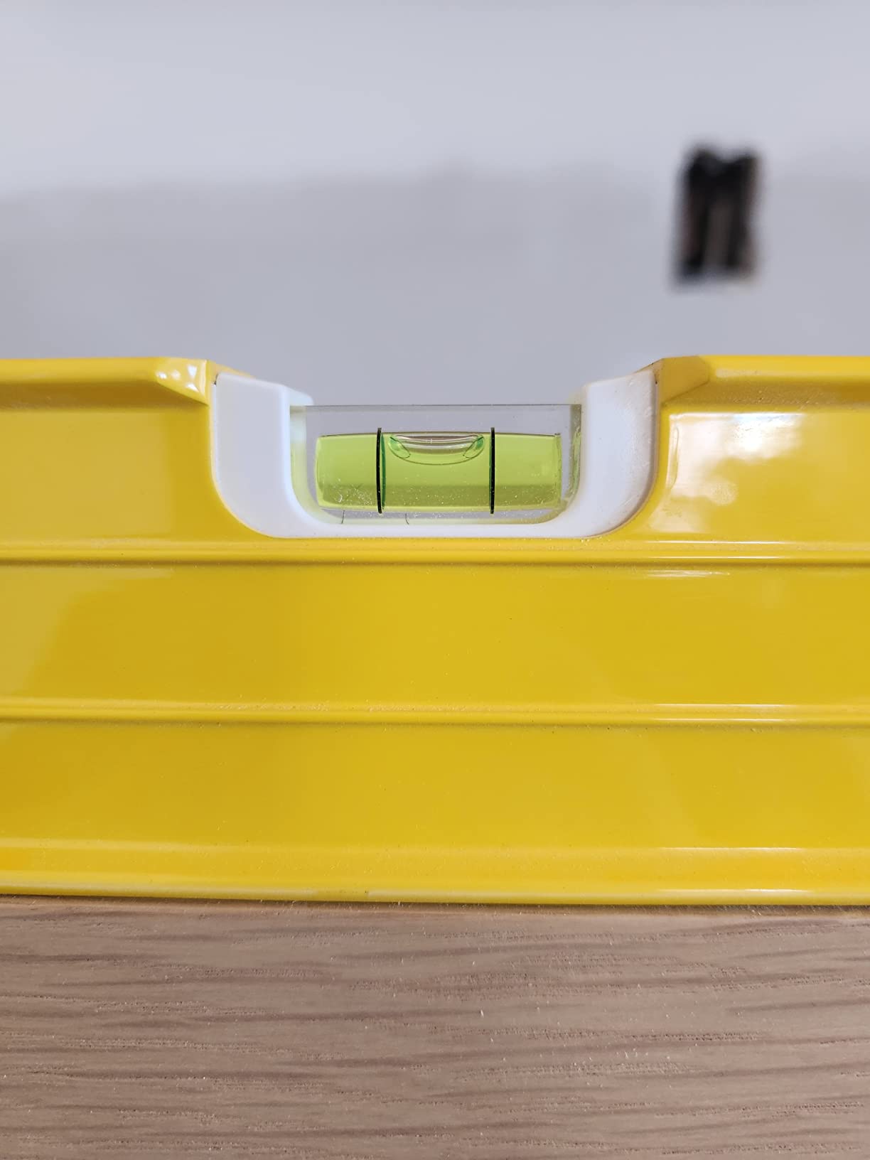 STABILA Type 196 High-Performance Level, 48 Inch, Cat. No. 37448 | High-performance spirit level for precise horizontal and vertical readings customer photo 1