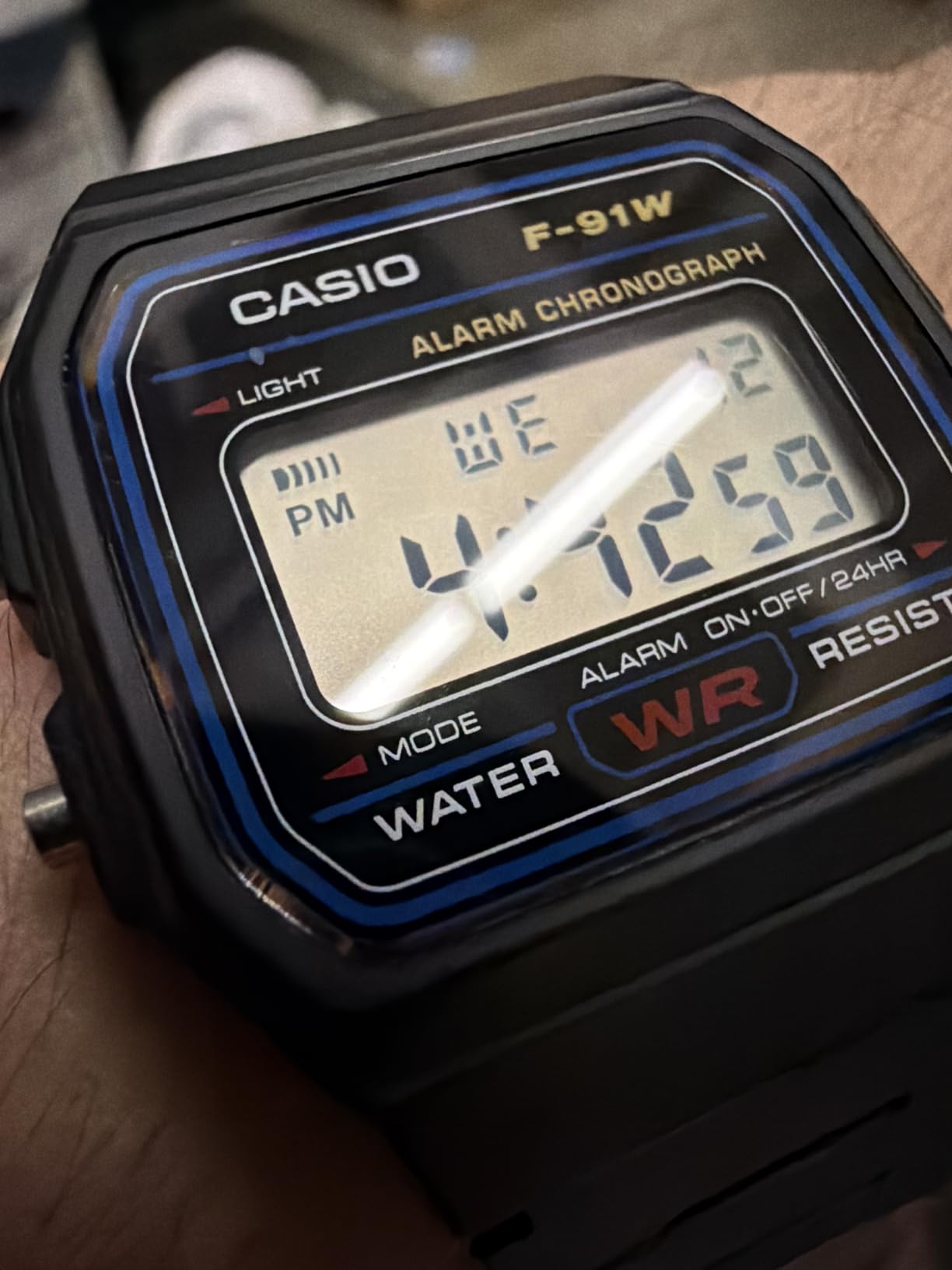 F91W Series | Digital Watch | Water Resistant | LED Light | 1/100 SEC Stopwatch | Regular Time Keeping | Daily Alarm | Lightweight | 7 Year Battery customer photo 2