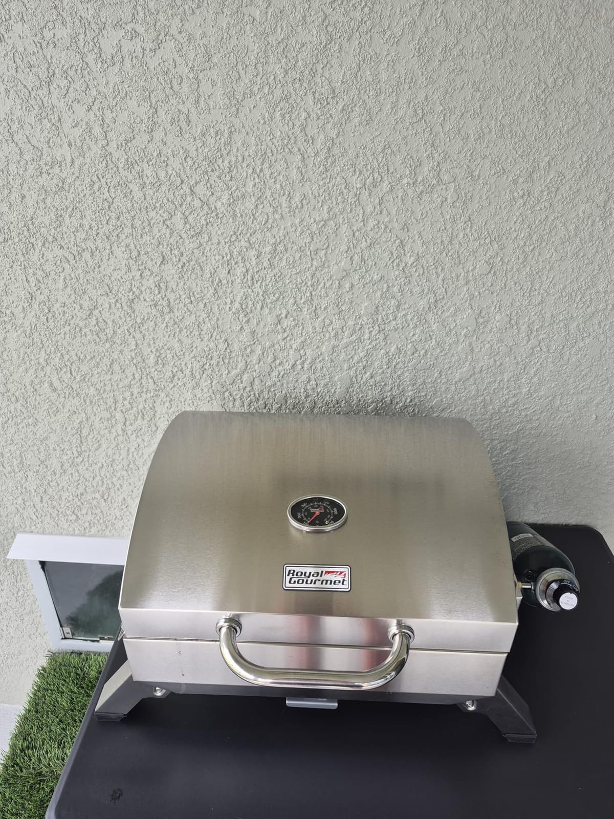 Charbroil 1-Burner Portable Gas Grill, Stainless Steel - 465640214 customer photo 1