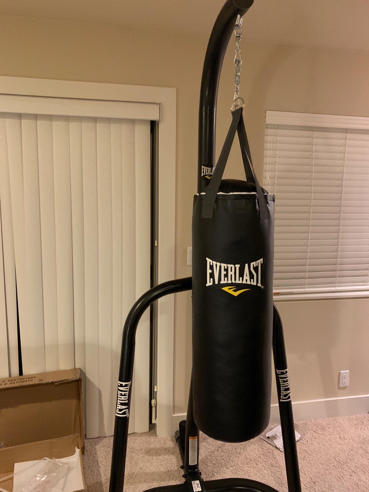 Everlast Single Station Heavy Bag Stand with a 70-lb. Heavy Bag Kit customer photo 1