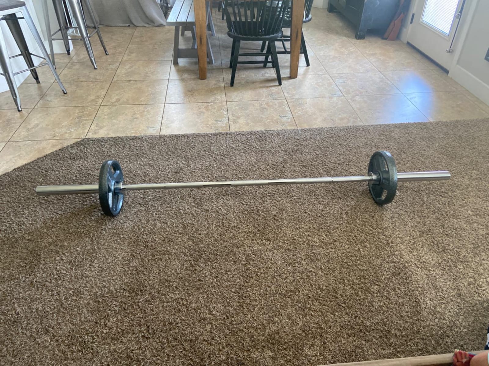 Yaheetech 7FT Olympic Barbell, 330LB Carbon Steel Weight Bar for Home Gym customer photo 1