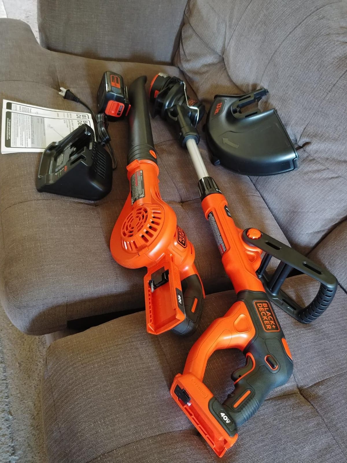 BLACK+DECKER 40V Max Cordless Sweeper & String Trimmer, Battery & Charger Included (LCC340C) customer photo 2