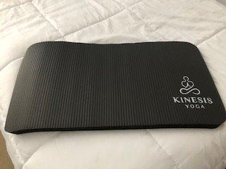 Kinesis Yoga Knee Pad Cushion - Extra Thick 1 inch (25mm) Exercise Knee Pad customer photo 2
