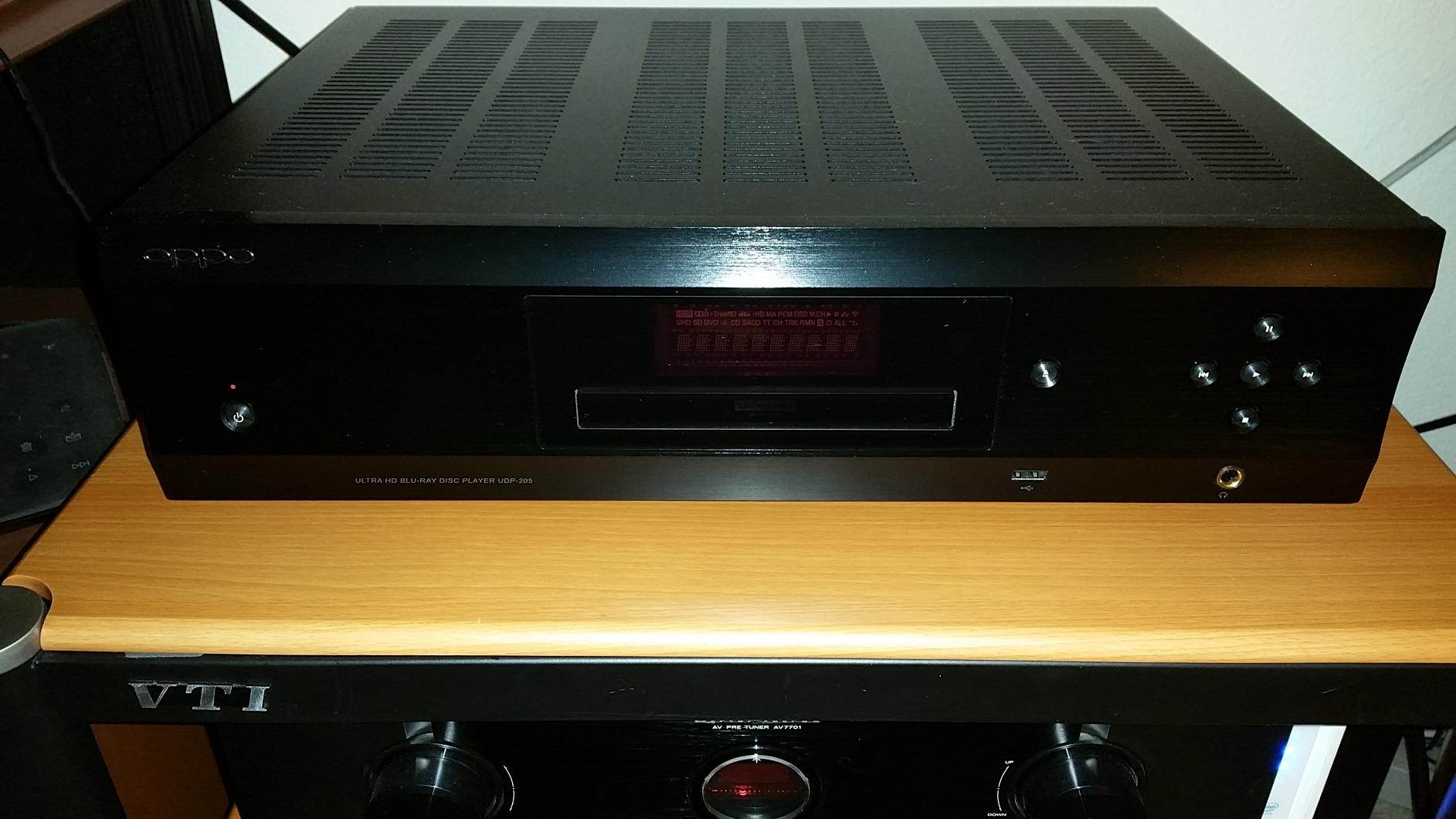 OPPO UDP-205 Region Free Ultra HD Audiophile Blu-ray Disc Player Can play Any DVD Region From 0123456789 or Any Blu Ray Zone from A,B,C on any TV. customer photo 1