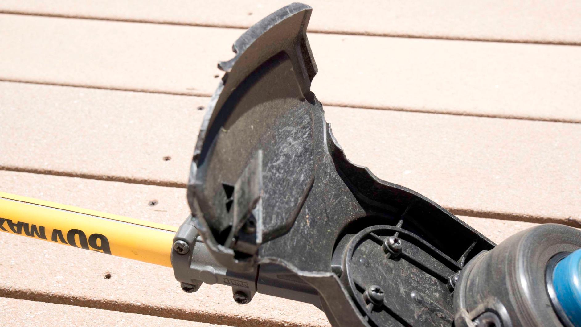 DEWALT DCST970B FLEXVOLT 60V MAX Cordless String Trimmer, Tool Only customer photo 1