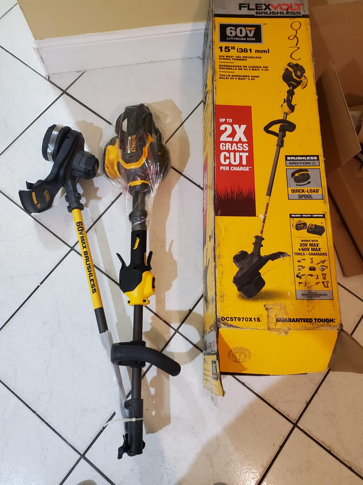 DEWALT DCST970B FLEXVOLT 60V MAX Cordless String Trimmer, Tool Only customer photo 2