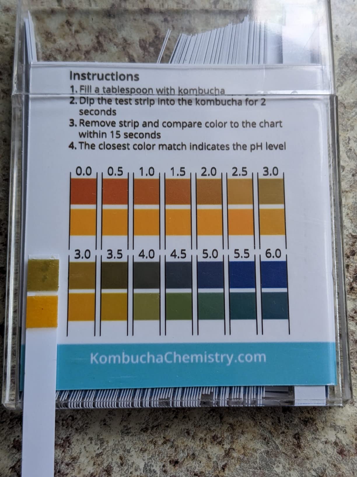 pH Test Strips for Kombucha Brewing 0-6 (0.5 Intervals) 100pc Kit customer photo 2