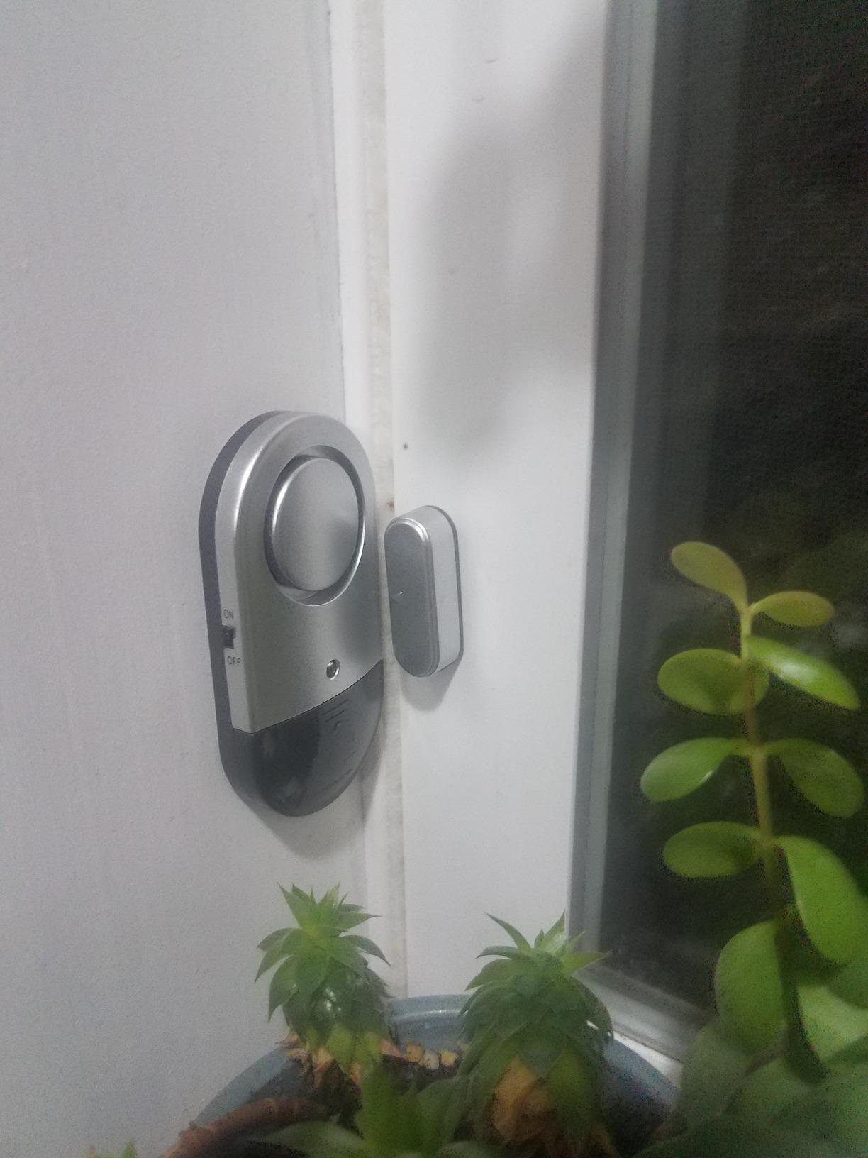 Sanjie Door Window Alarm Sensors, 5 Pack, 125dB, Volume Control customer photo 2
