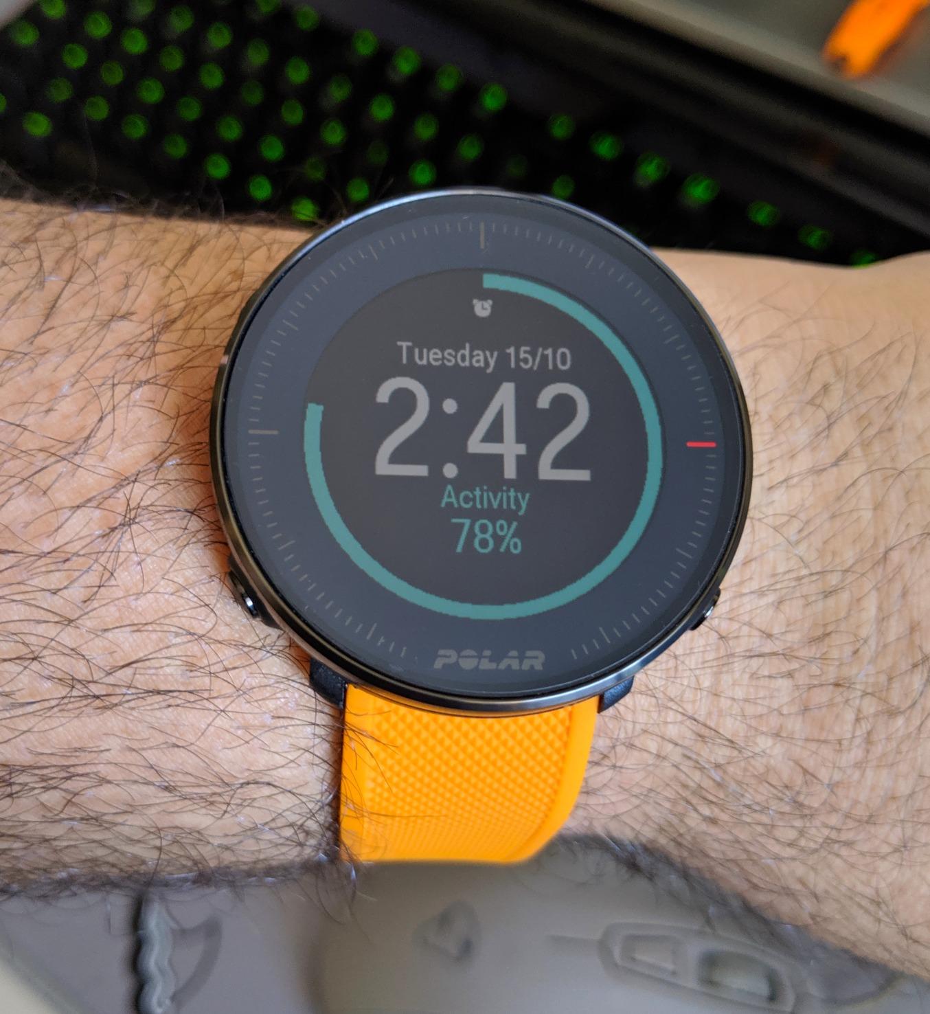 POLAR Vantage M –Advanced Running & Multisport Watch with GPS and Wrist-Based Heart Rate (Lightweight Design & Latest Technology), Black, M-L customer photo 2