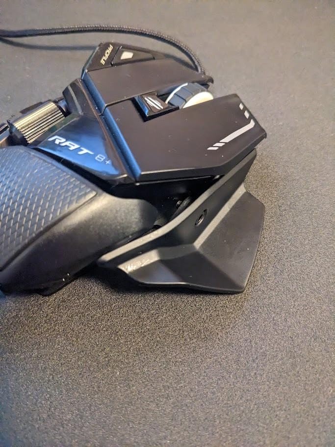 Mad Catz R.A.T. 8+ Adjustable Wired Gaming Mouse - 16000 DPI - 11 Programmable Buttons - 4 User Profiles Stored Directly - Customize RGB LED - Additional Palm Rests and Pinky Supports - Black customer photo 1