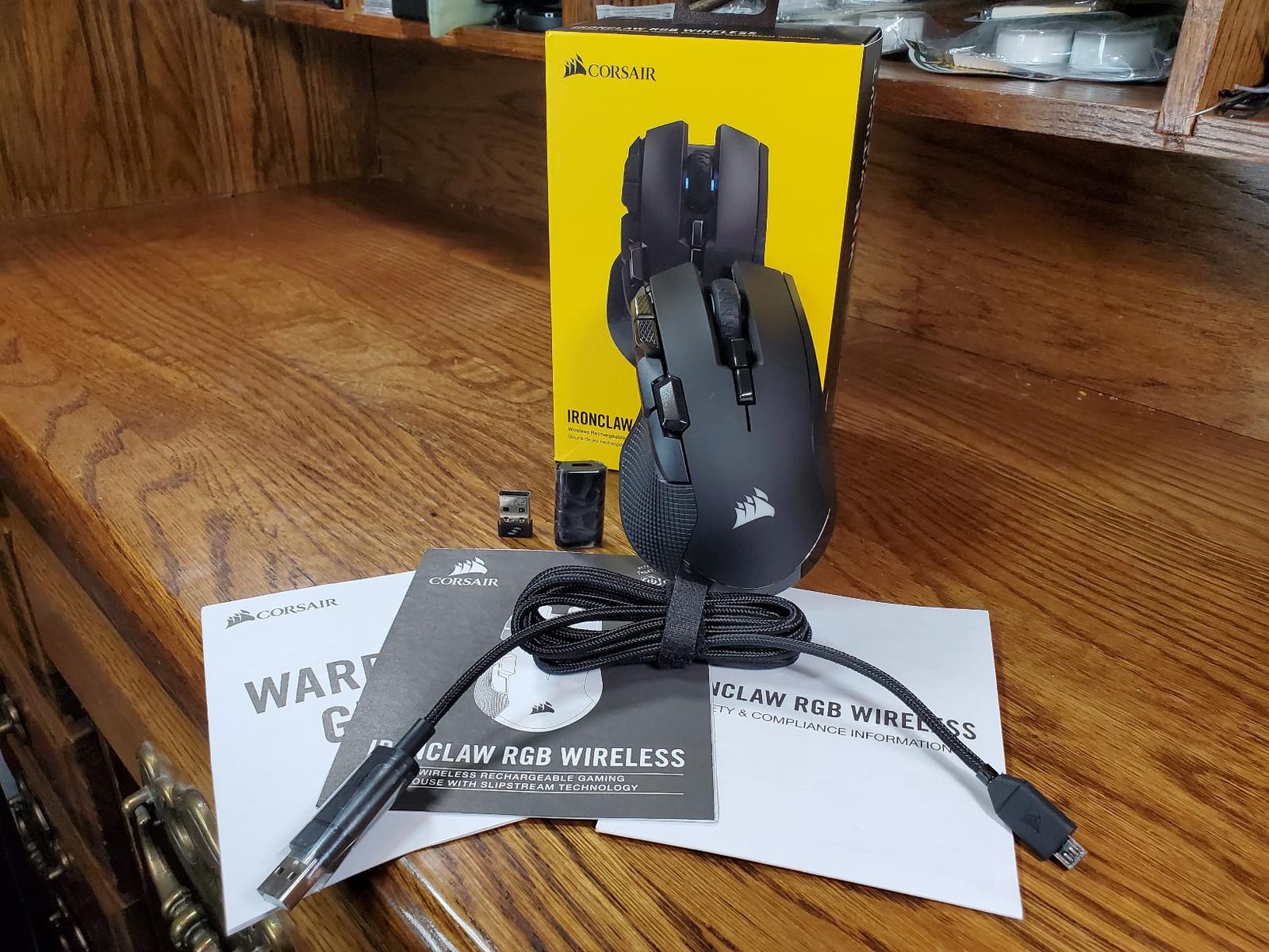 Corsair IRONCLAW RGB Wireless FPS/MOBA Gaming Mouse – 18,000 DPI – 10 Programmable Buttons – Designed for Large Hands – iCUE Compatible – PC, Mac, PS5, PS4, Xbox – Black customer photo 1