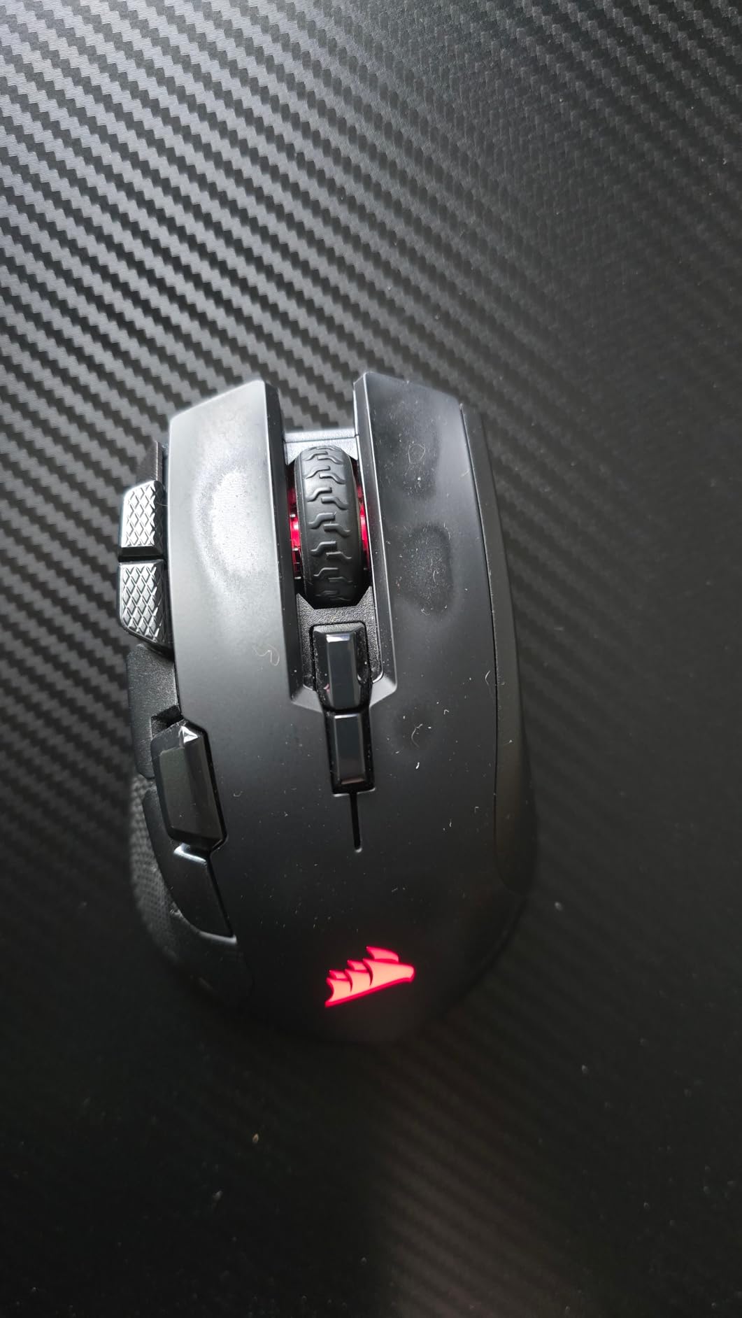 Corsair IRONCLAW RGB Wireless FPS/MOBA Gaming Mouse – 18,000 DPI – 10 Programmable Buttons – Designed for Large Hands – iCUE Compatible – PC, Mac, PS5, PS4, Xbox – Black customer photo 2