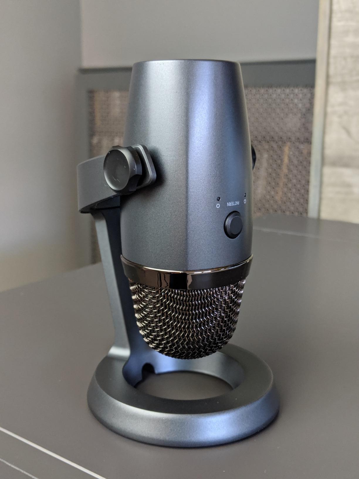 Logitech for Creators Blue Yeti Nano USB Microphone for Gaming, Streaming, Podcasting, Twitch, YouTube, Discord, Recording for PC and Mac, Plug & Play -Blackout customer photo 2