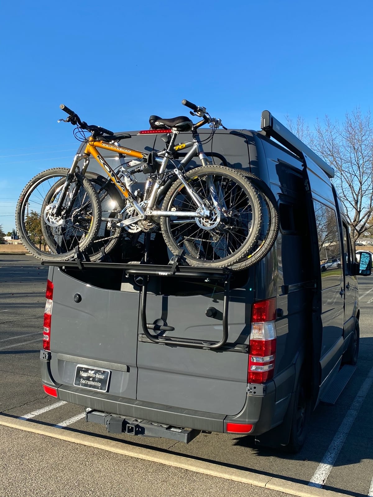 Thule Elite Van XT Bike Rack customer photo 1